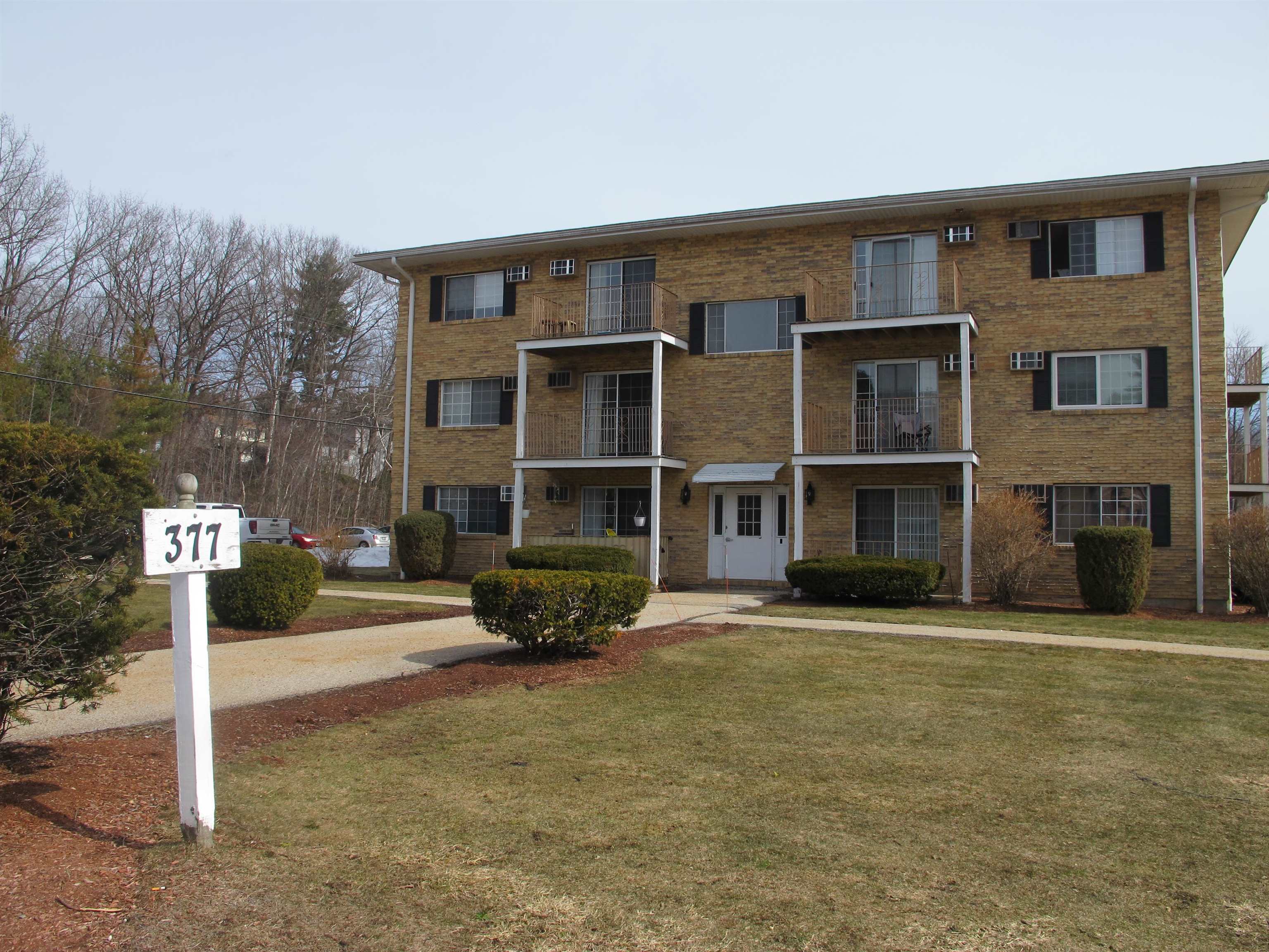 Homes for sale in Manchester, NH | 377 Huse Rd #25, Manchester, NH 03103 | MLS# 5079287