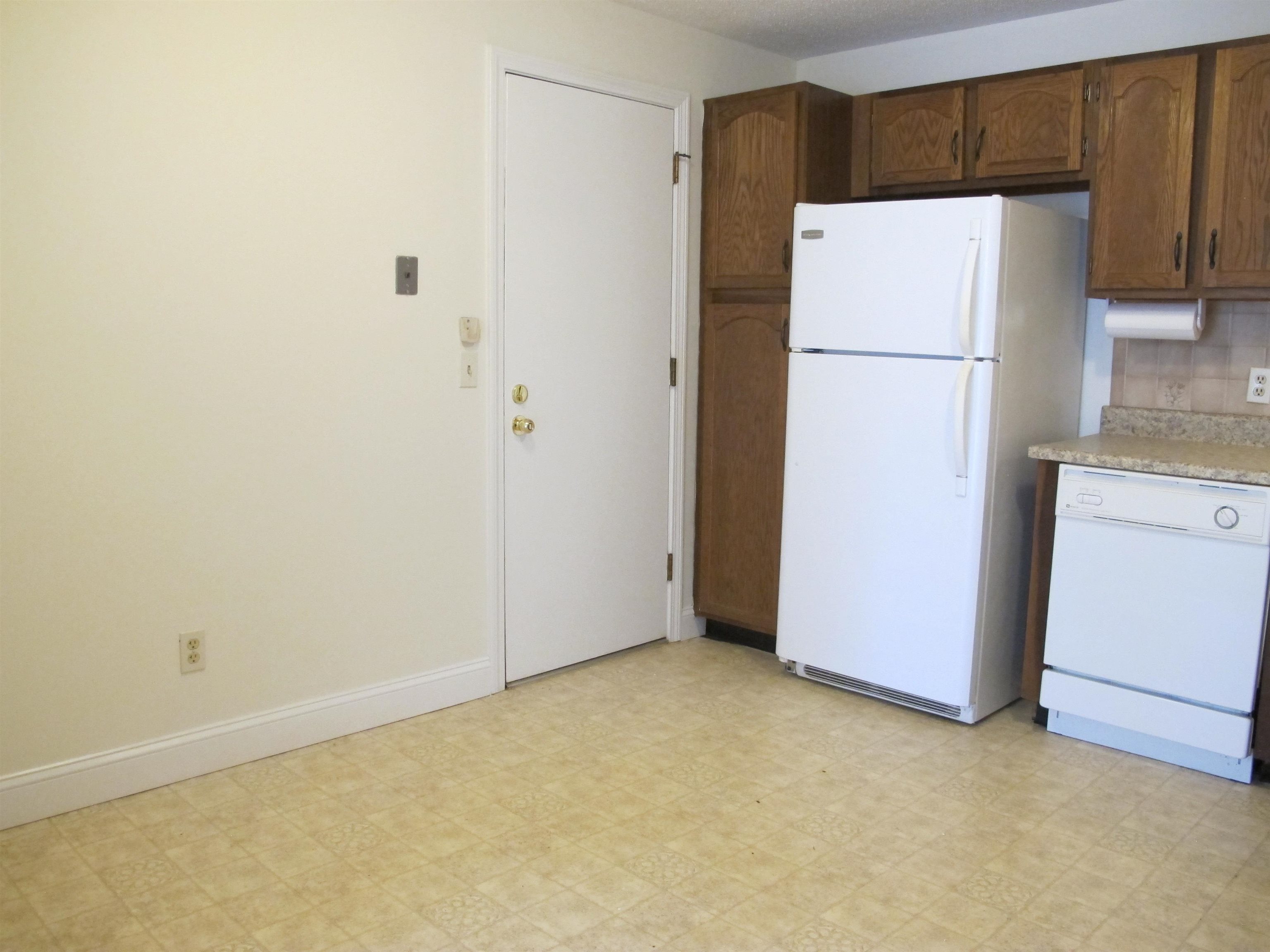 Homes for sale in Manchester, NH | 377 Huse Rd #25, Manchester, NH 03103 | MLS# 5079287