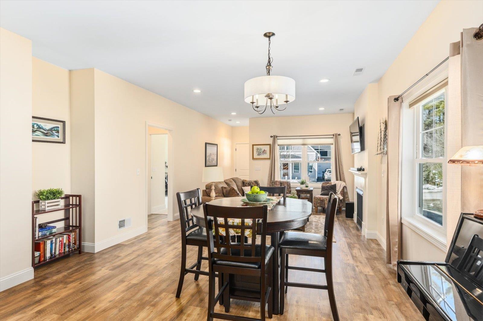 18 Church St, Peterborough, NH 03458