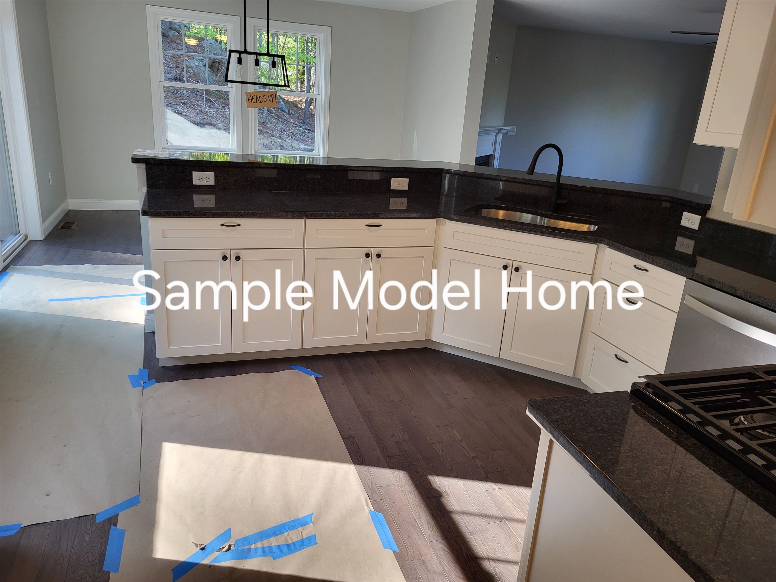 5 Blaisdell Ct, Raymond, NH 03077