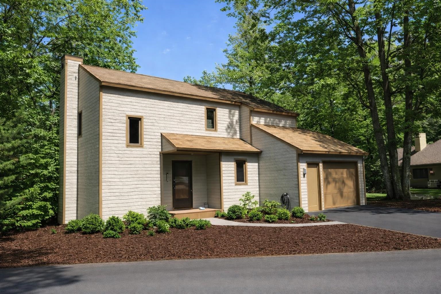 2393 Lake Shore Road — photo 1