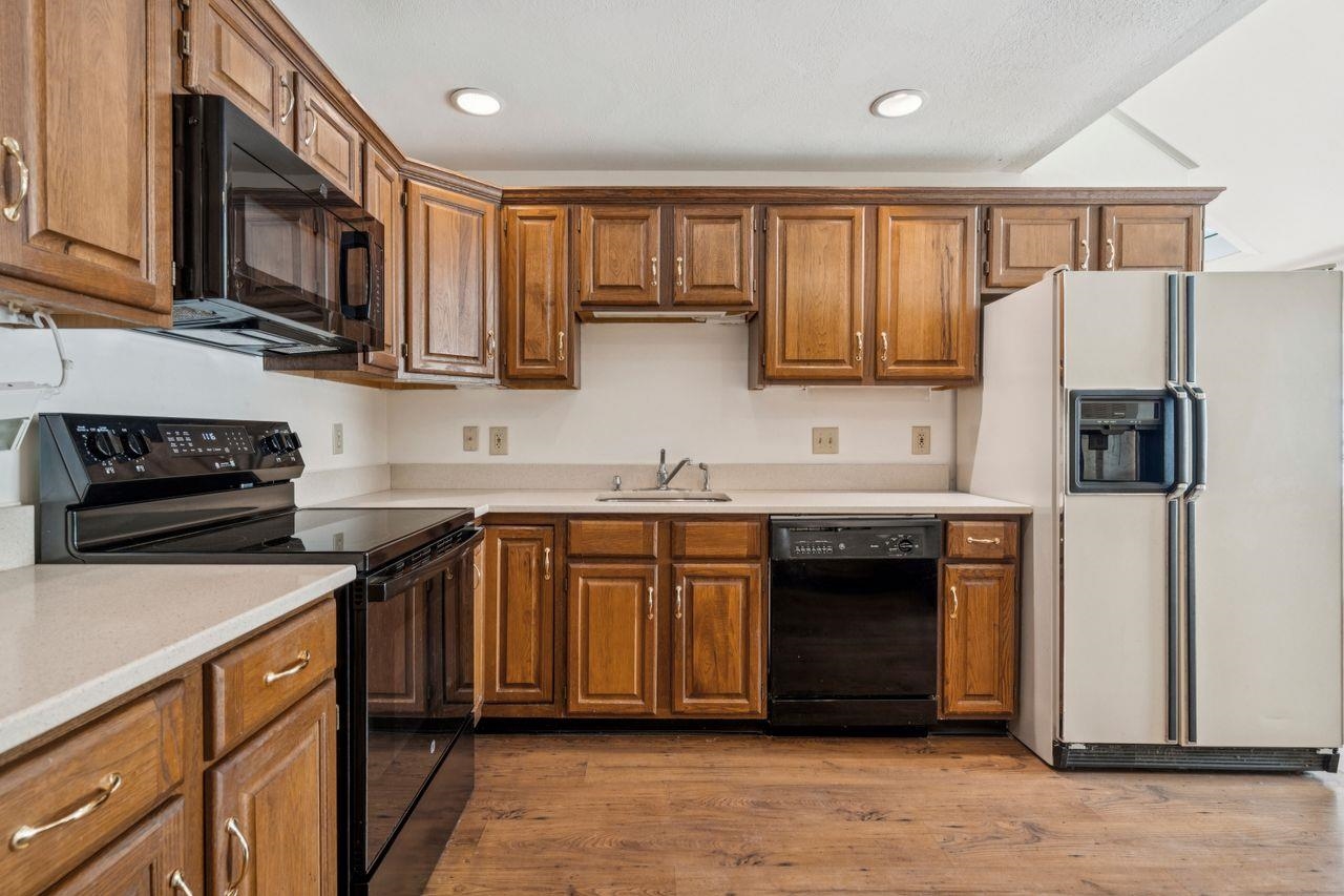 22 Atherton Ln, Amherst, NH 03031