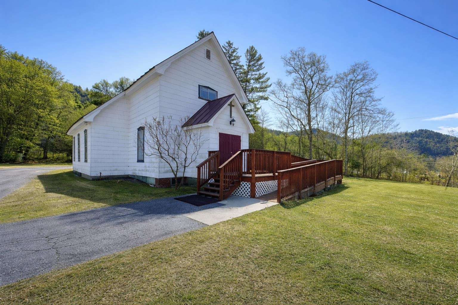 169 South Main St, Rochester, VT 05767