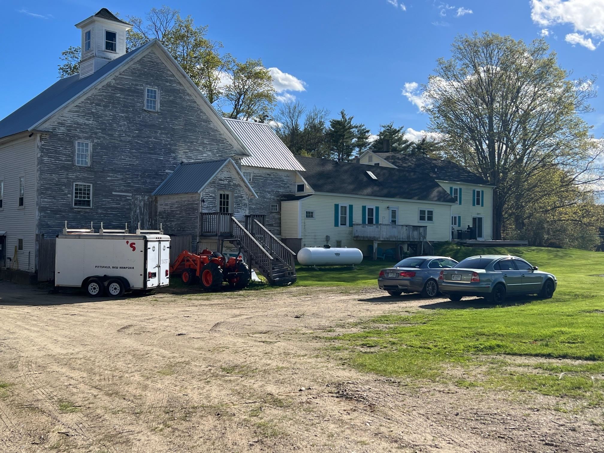 79 High St, Pittsfield, NH 03263