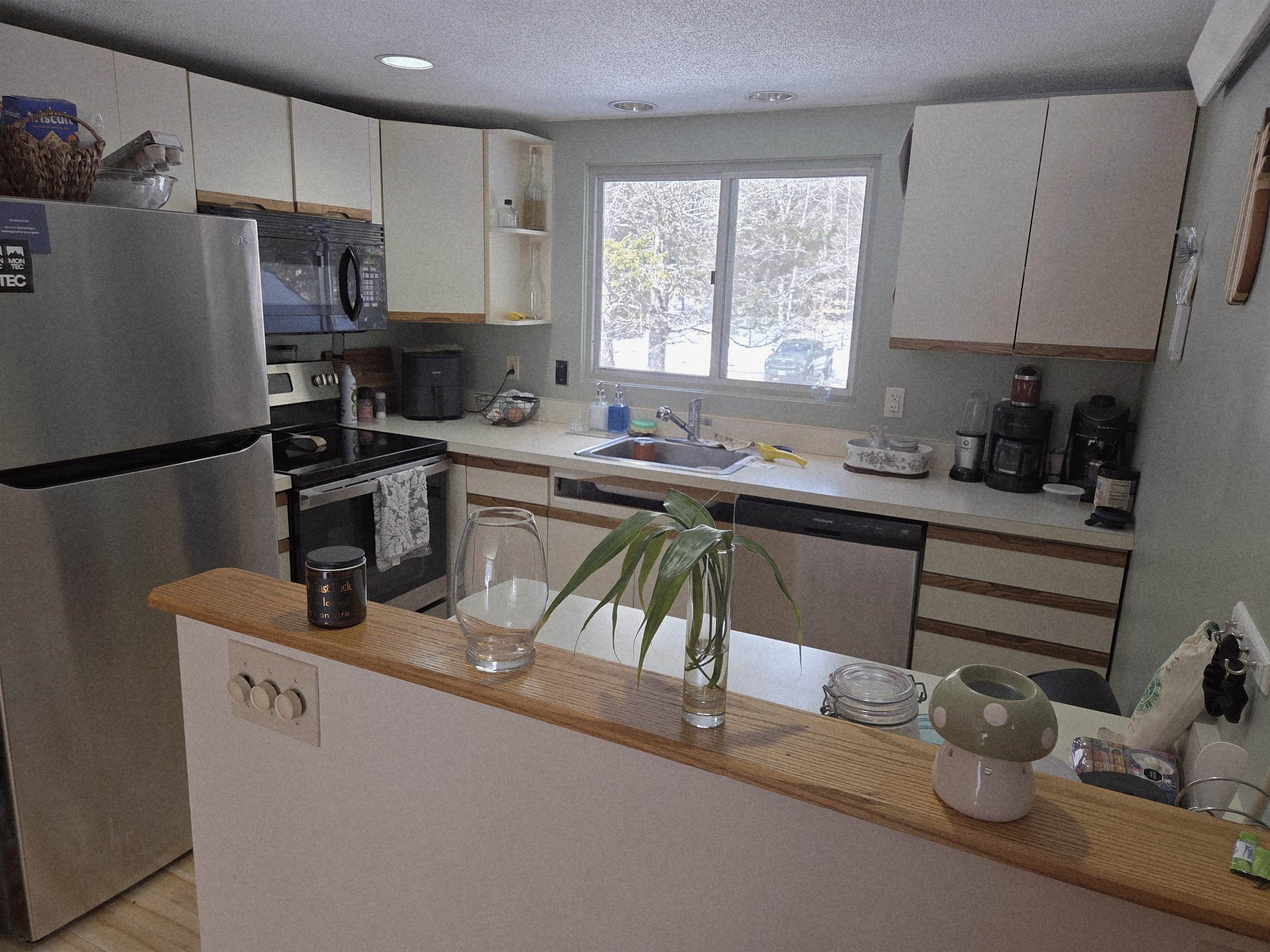 54 Orris Rd #J-1, Thornton, NH 03285