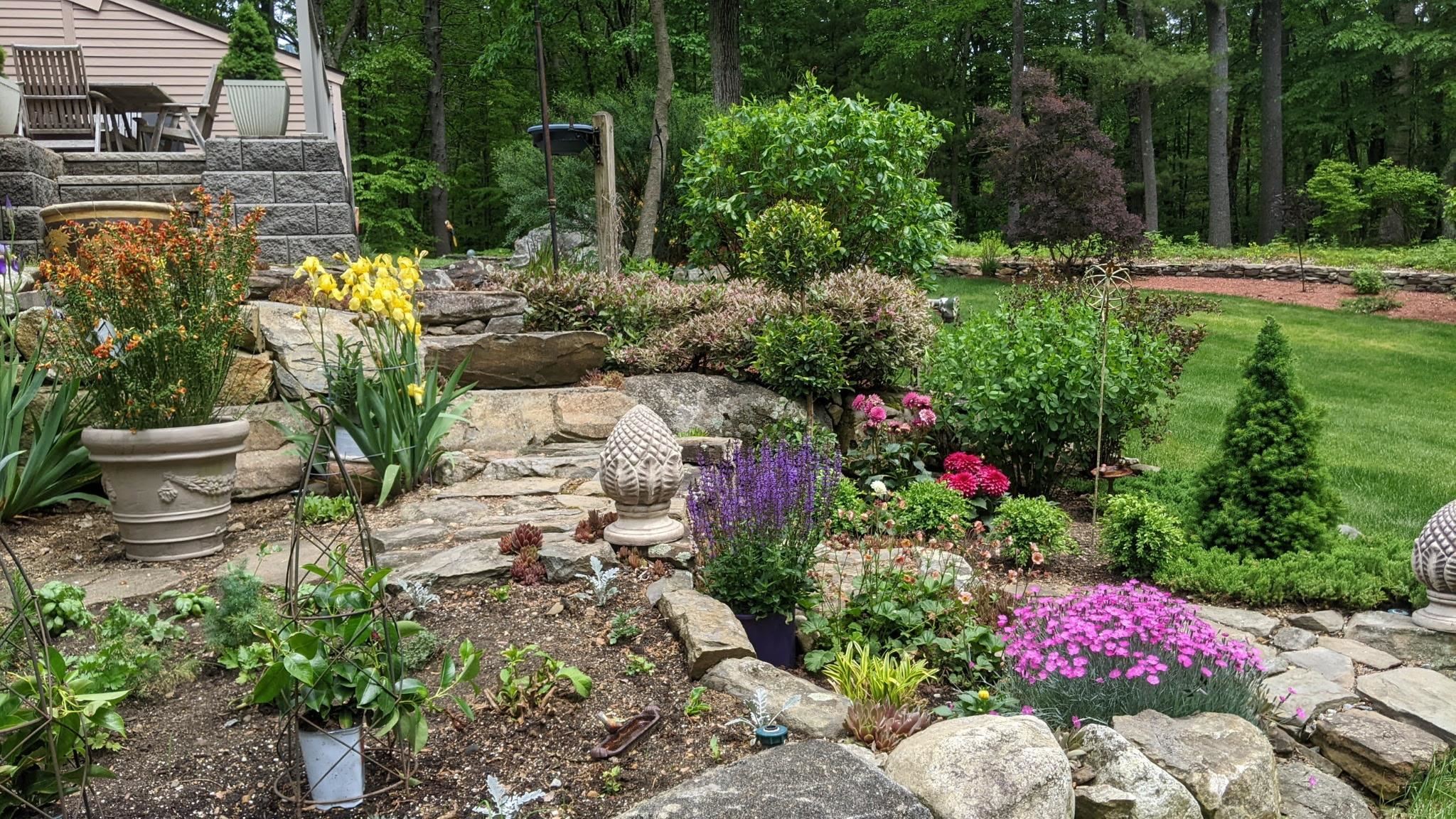 30 Maple Ave, Hampstead, NH 03841