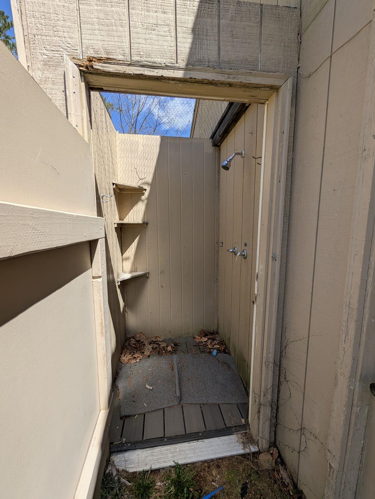 4 Cummings Cove Rd, Meredith, NH 03253