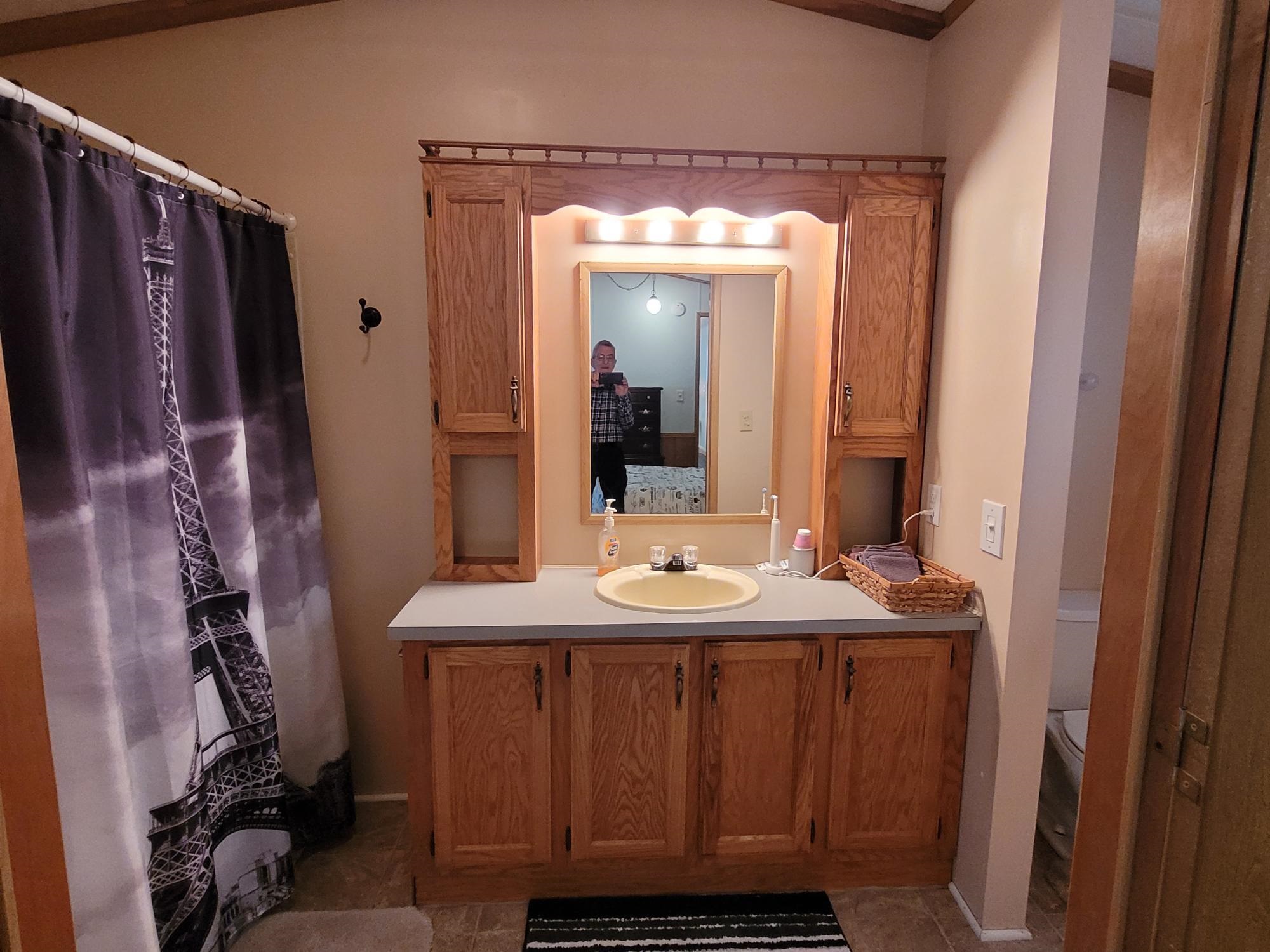 Homes for sale in Colchester, VT | 242 Waverly Cir, Colchester, VT 05446 | MLS# 5079366