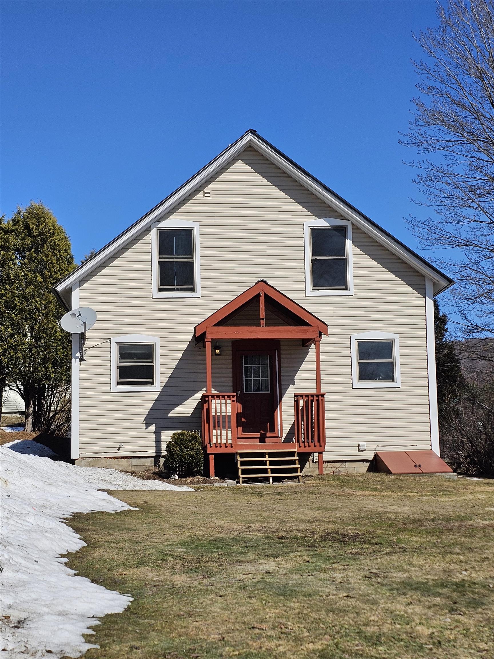 Homes for sale in Bakersfield, VT | 941 Main St North, Bakersfield, VT 05441 | MLS# 5079369