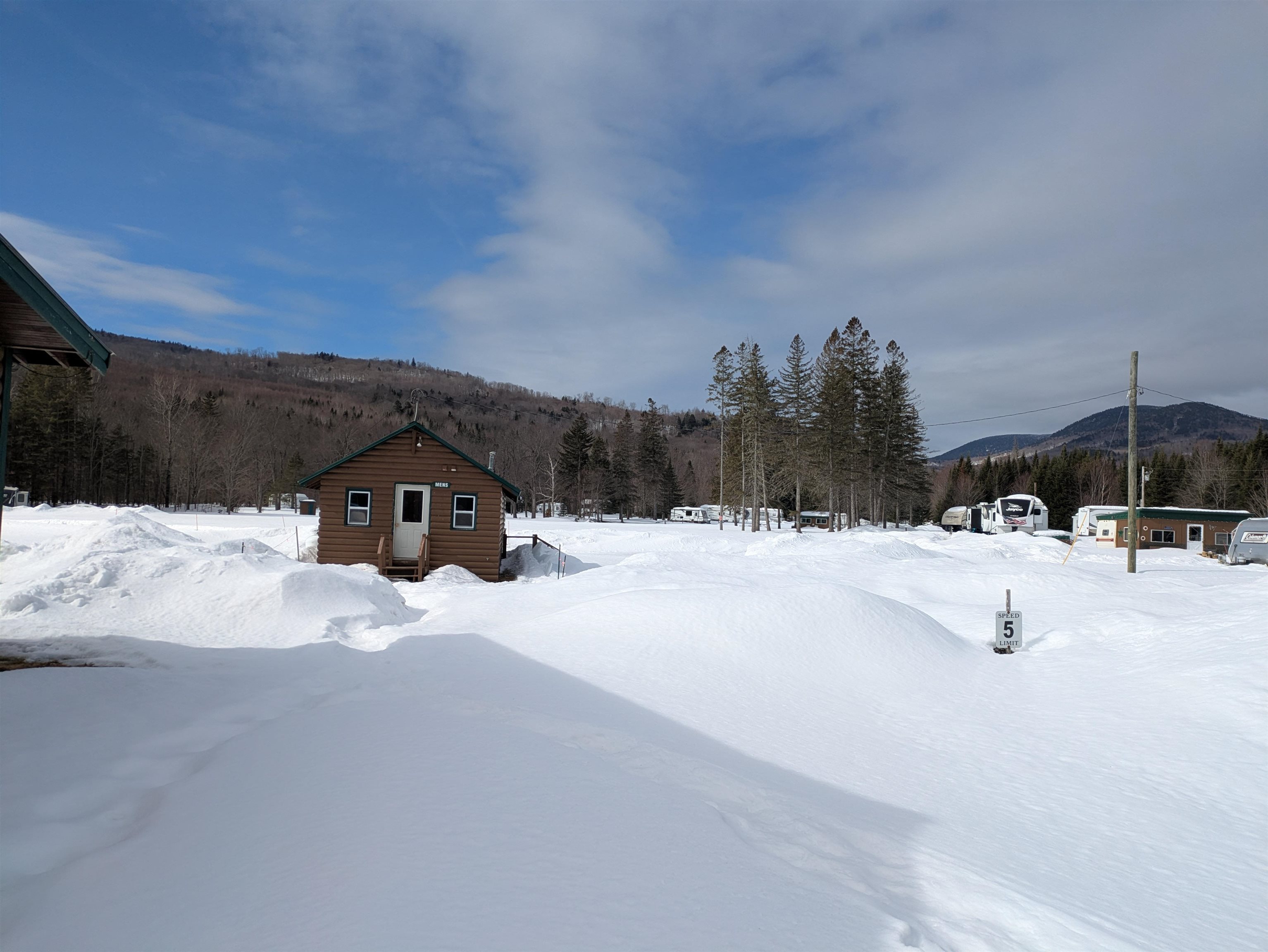 469 West 26 Route, Millsfield, NH 03579