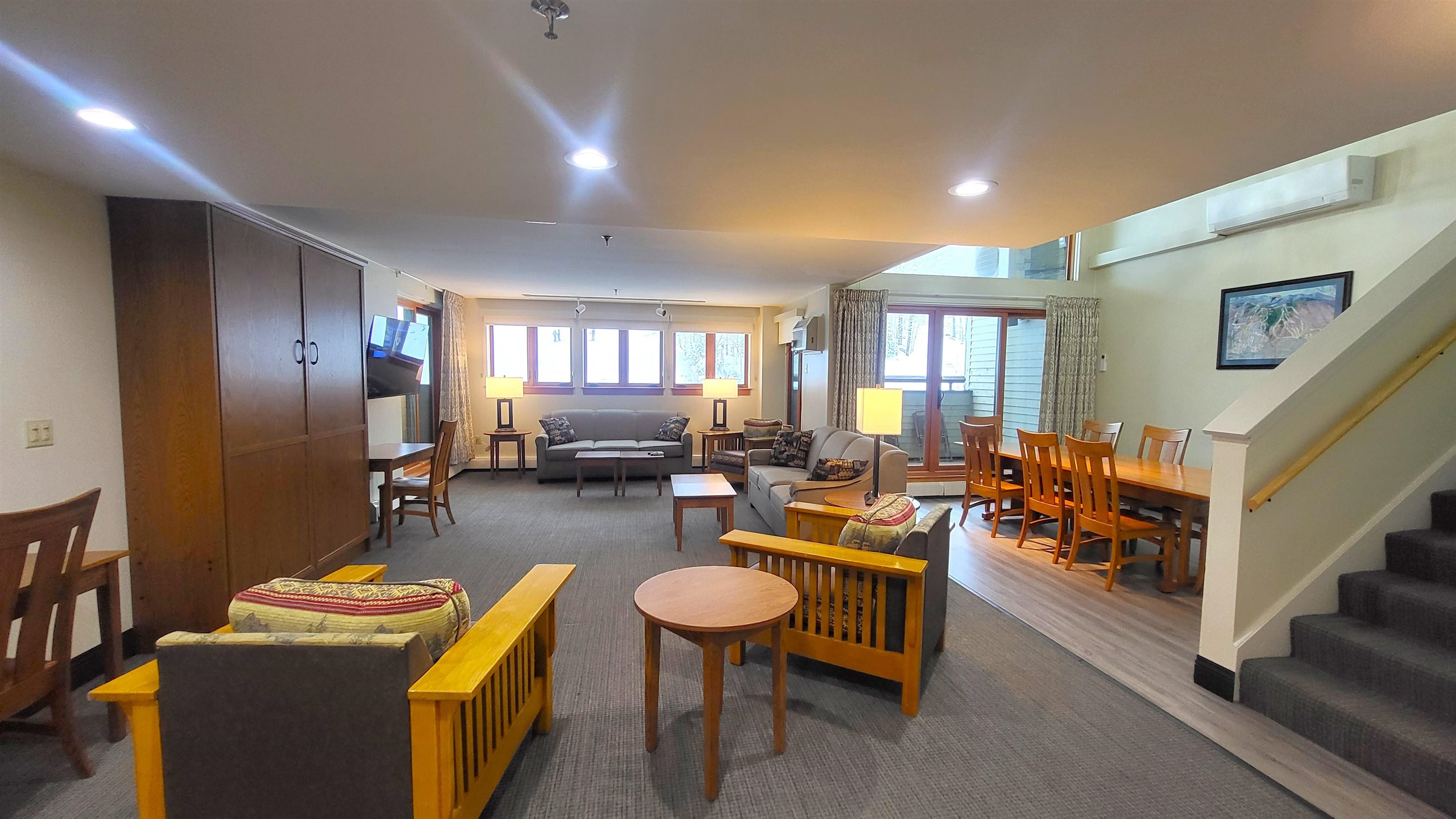 90 Loon Mountain Rd, Lincoln, NH 03251