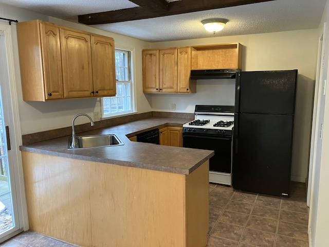 63 Cannongate Iii Rd, Nashua, NH 03063