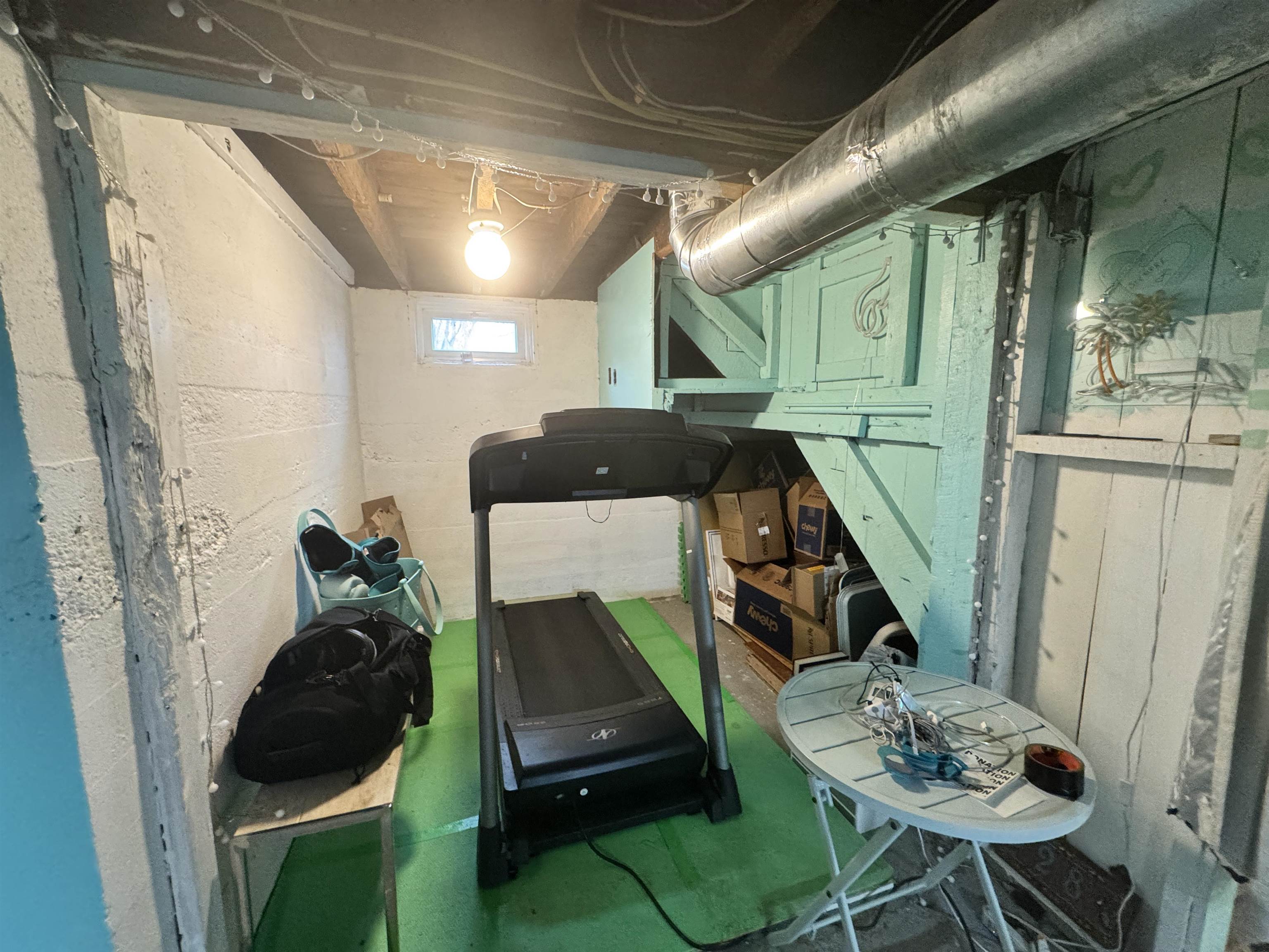 28 Dana St, Lebanon, NH 03784