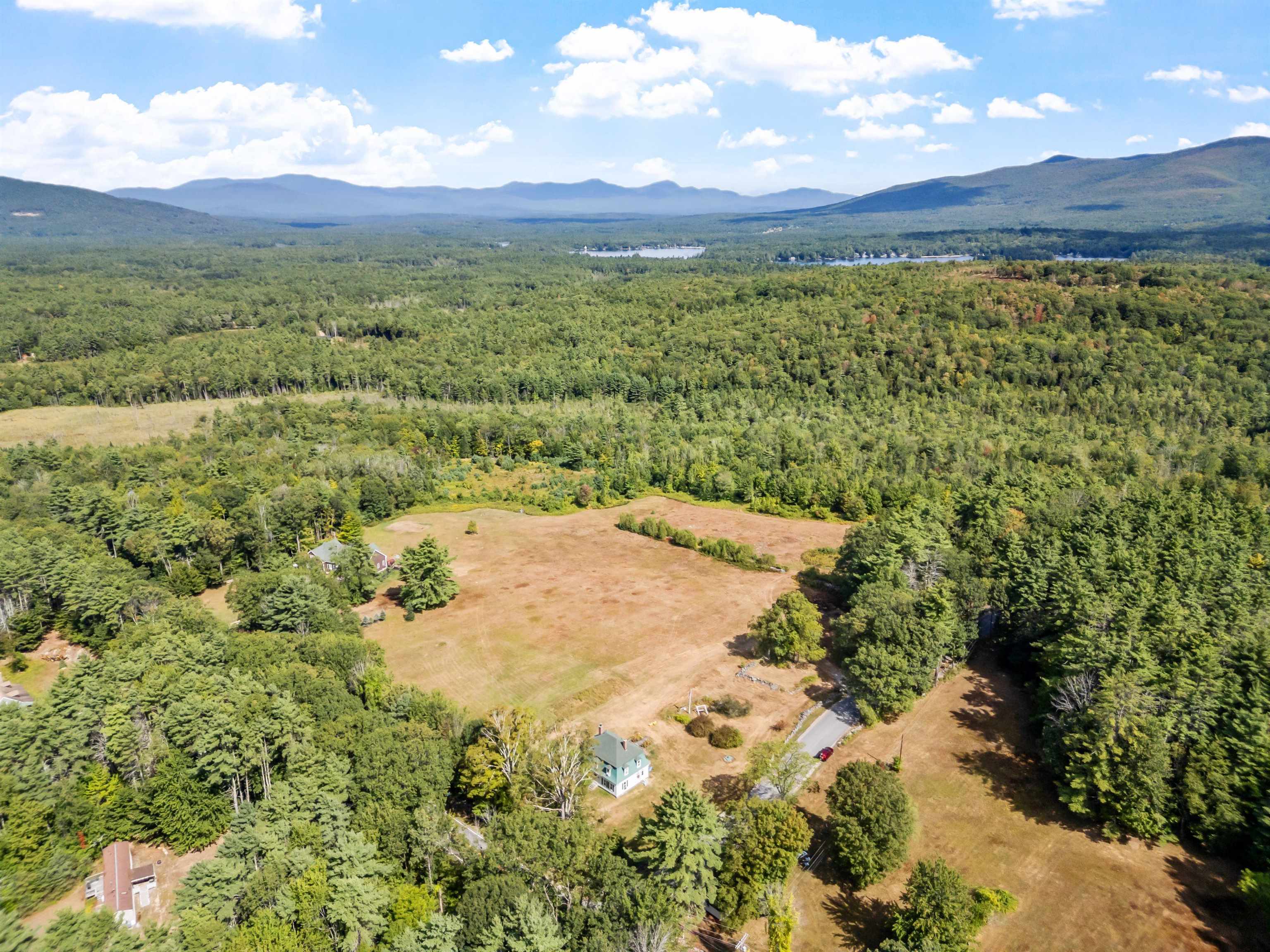 5 Ferry Rd, Moultonborough, NH 03254