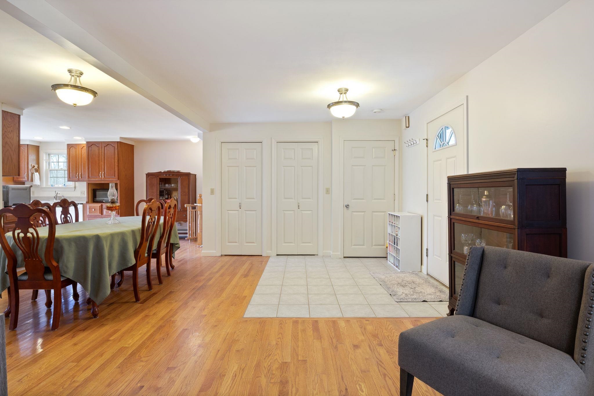 60 Walnut Ave, North Hampton, NH 03862