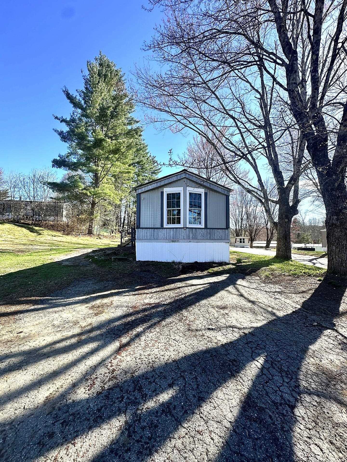 CHARLESTOWN NH&nbsp;Mobile_Home for sale $$39,900 | $43 per sq.ft.
