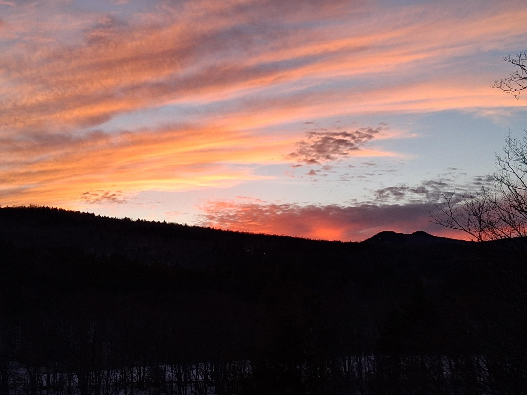 60 Northpointe Rd, Thornton, NH 03285