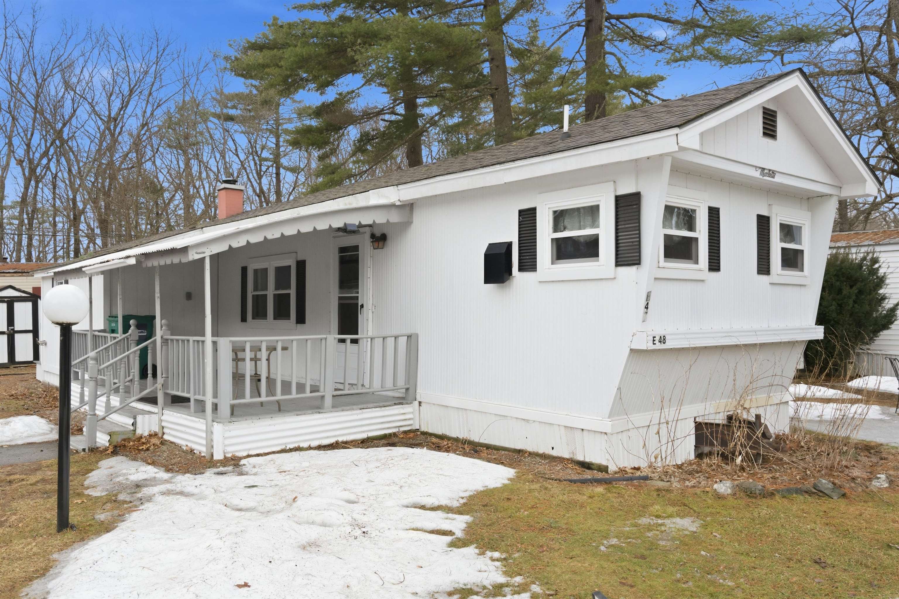 48 Robbins St, Hinsdale, NH 03451