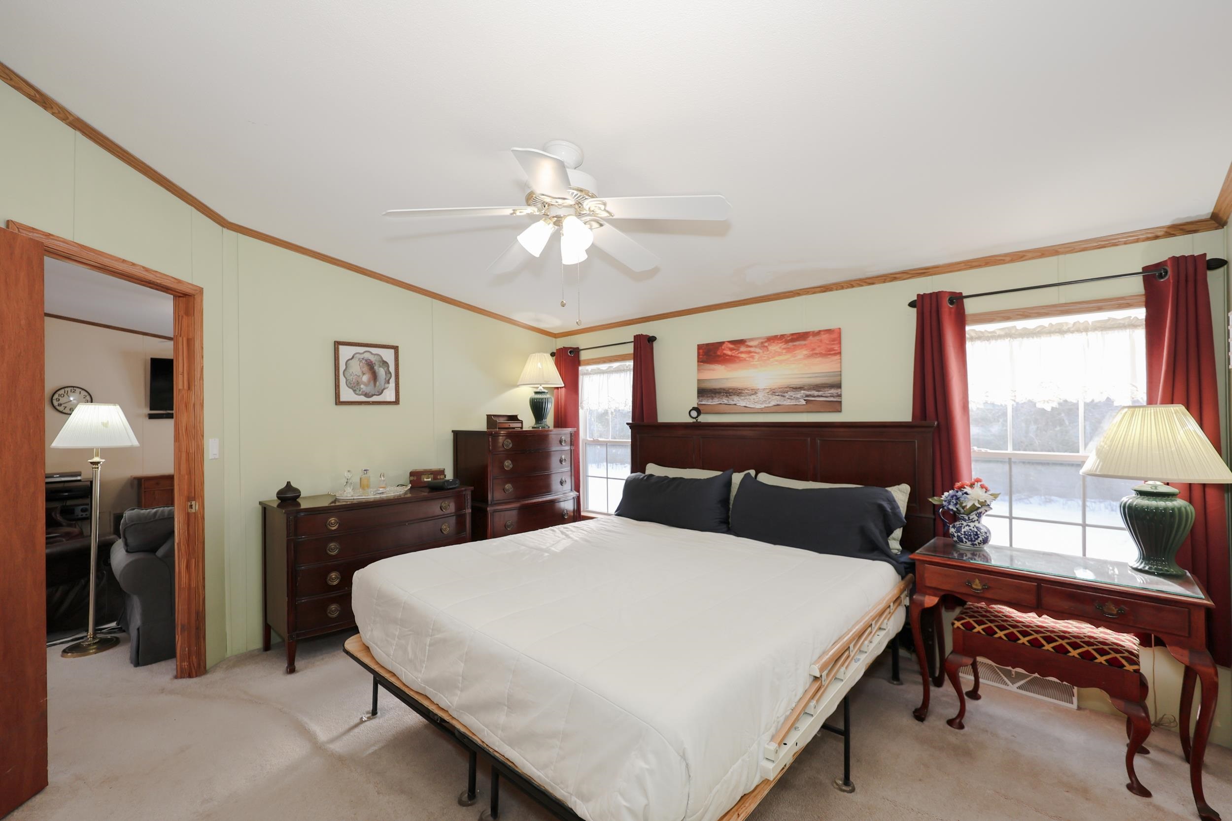 29 Magnolia Ln, Belmont, NH 03220