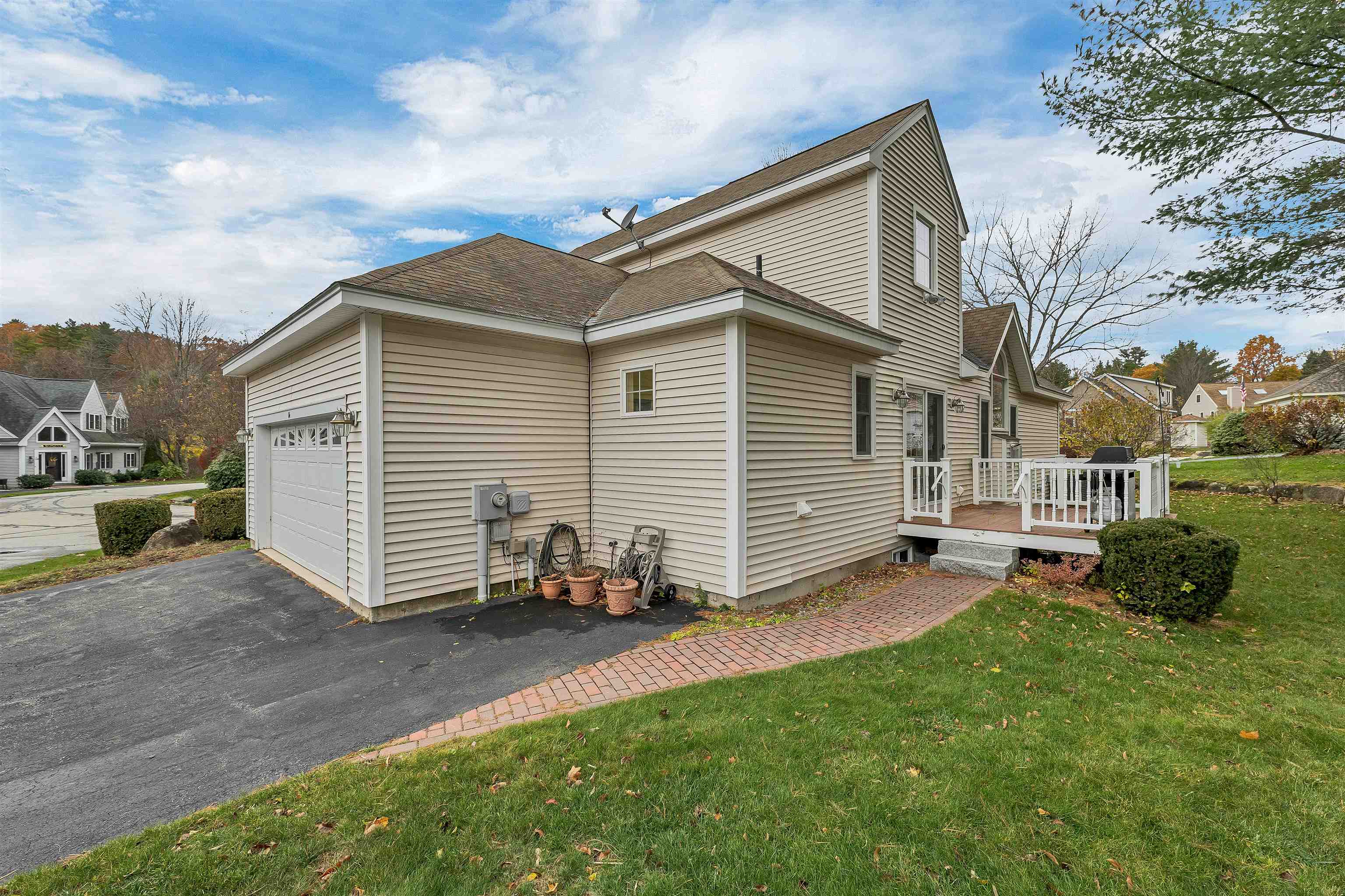 1480 Old N Main St #14, Laconia, NH 03246