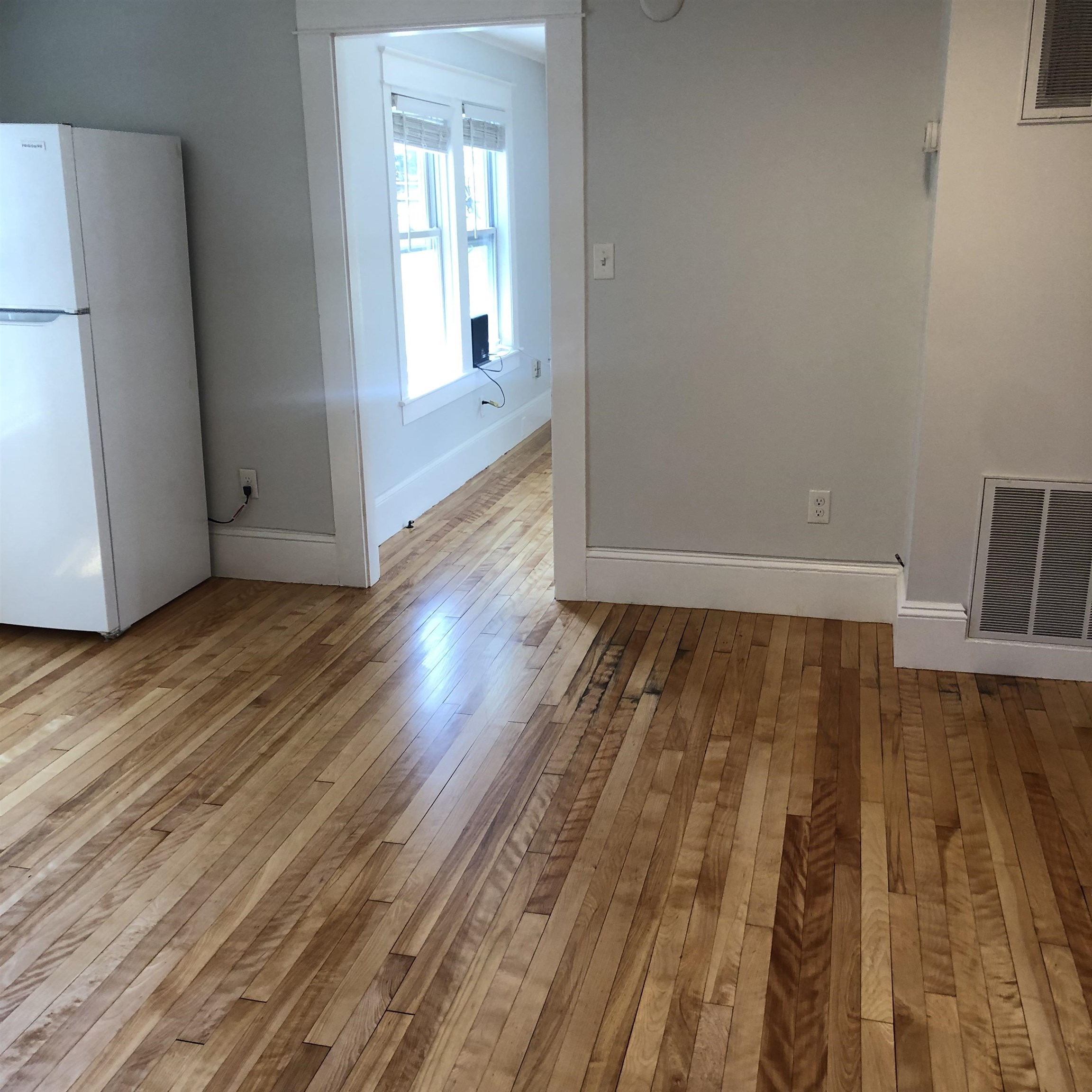 196 North State St, Concord, NH 03301