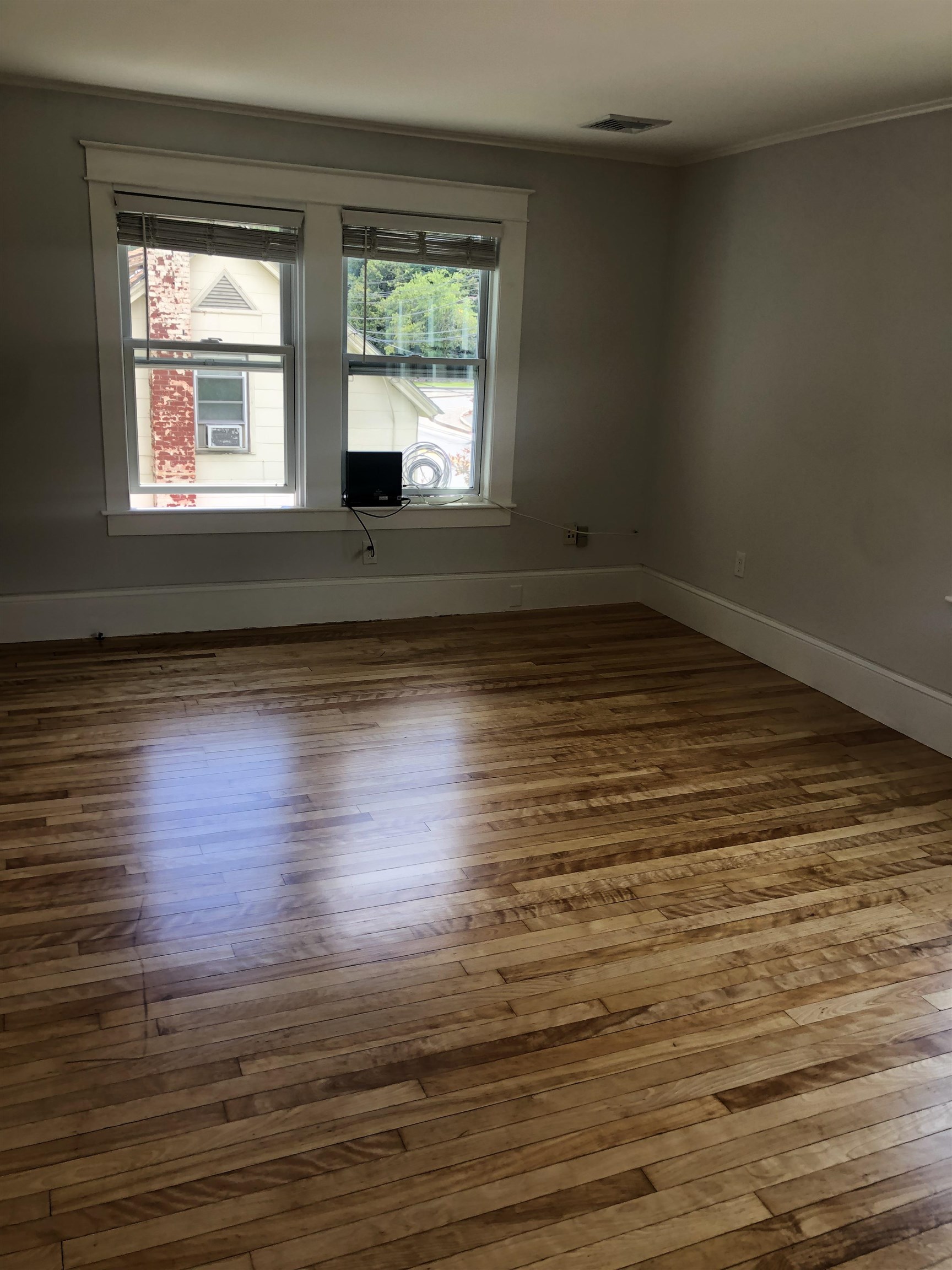 196 North State St, Concord, NH 03301