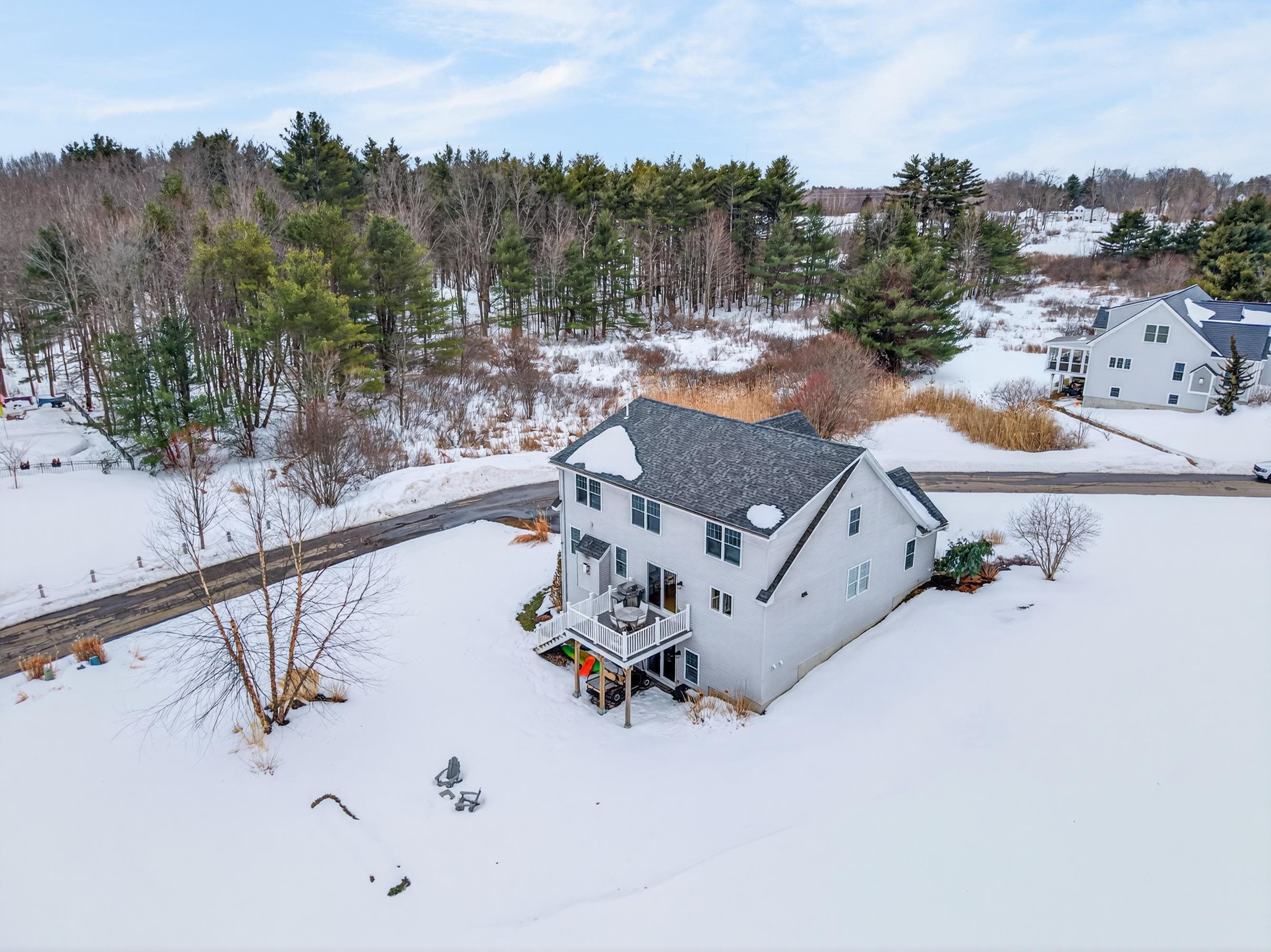 25 Schooner Dr, Dover, NH 03820