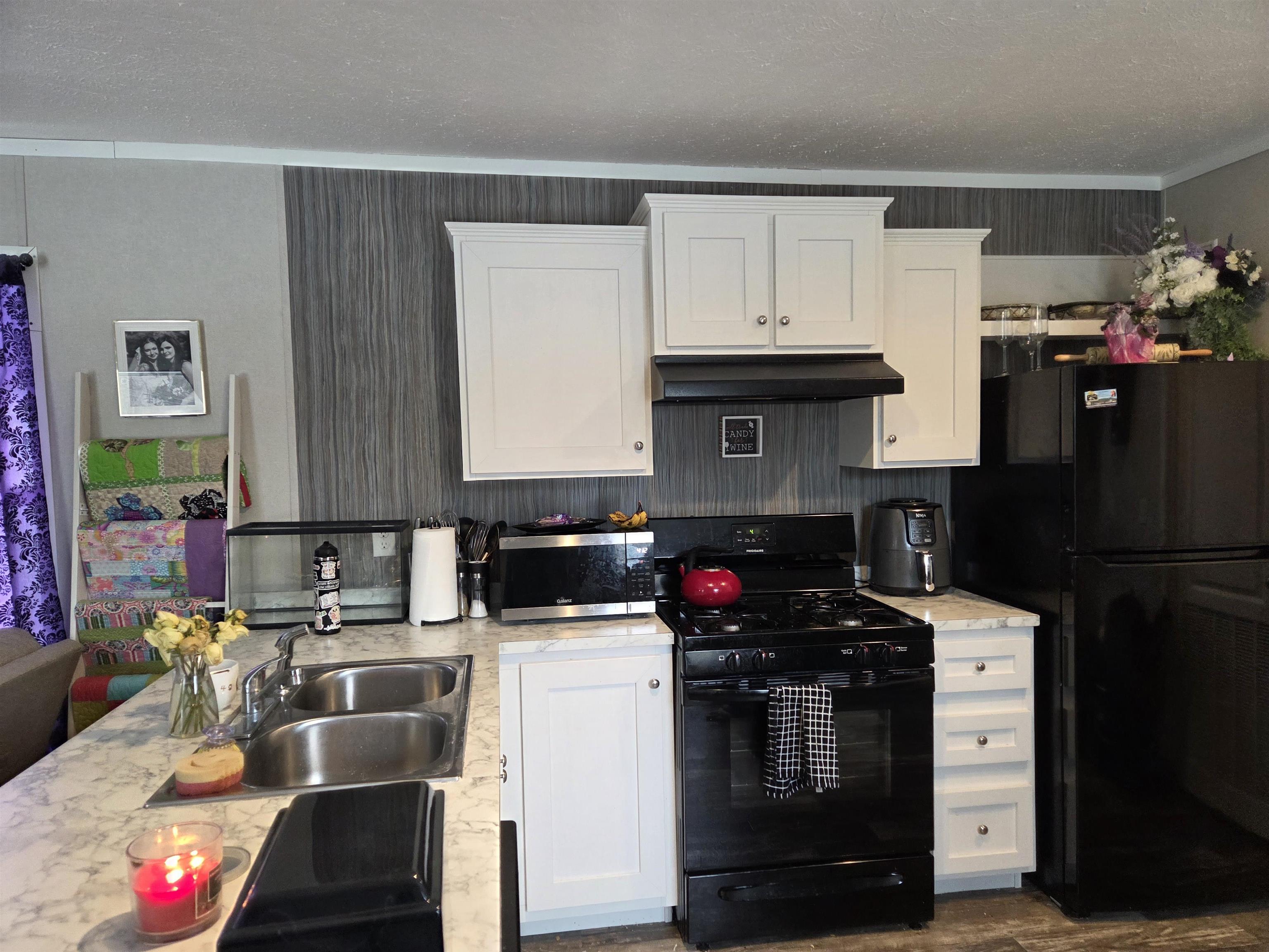 21 Turkey Jim Rd, Campton, NH 03223