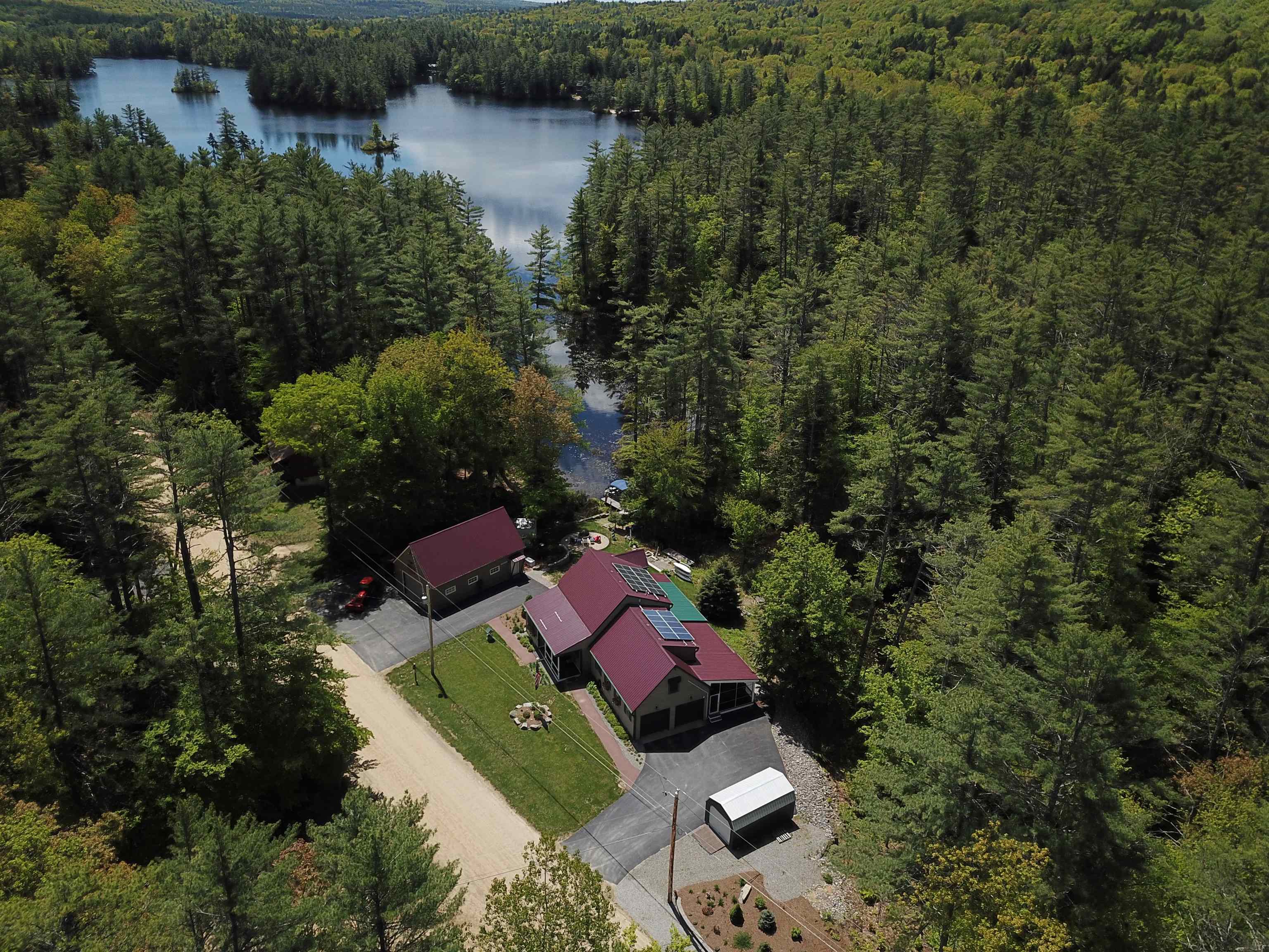 41 Hermit Lake Rd, Sanbornton, NH 03269