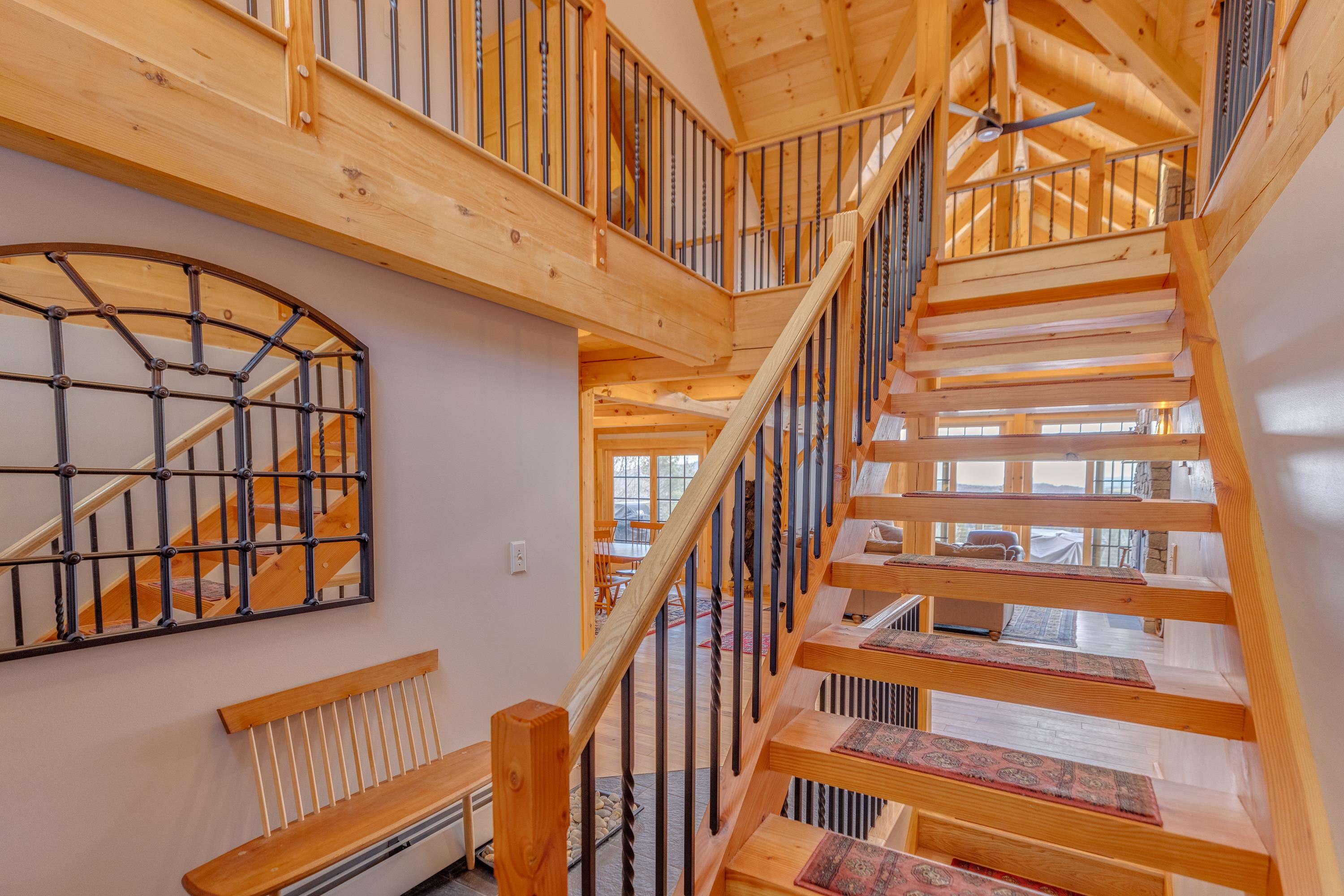 365 Tunnel Stream Rd, Benton, NH 03785