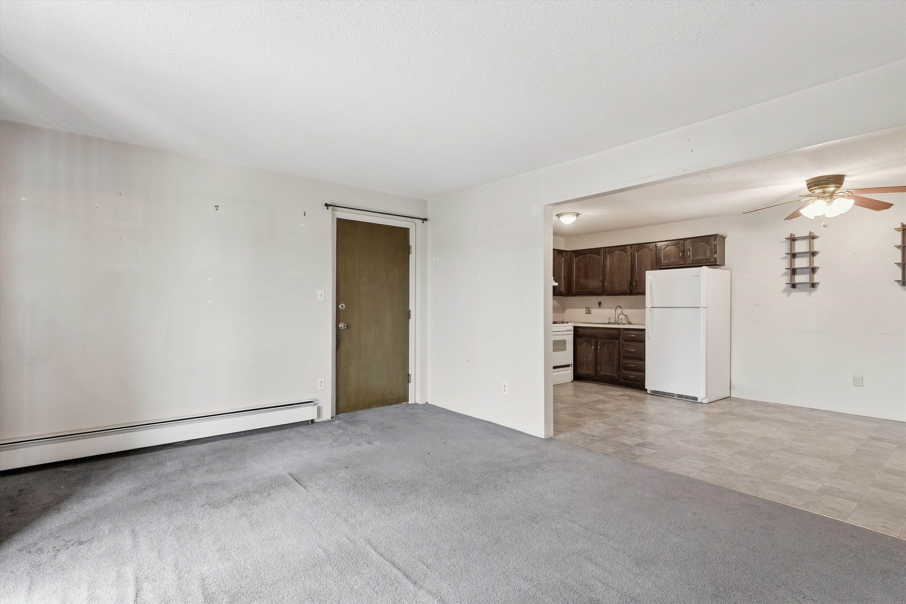 14 Tiffany Rd, Salem, NH 03079