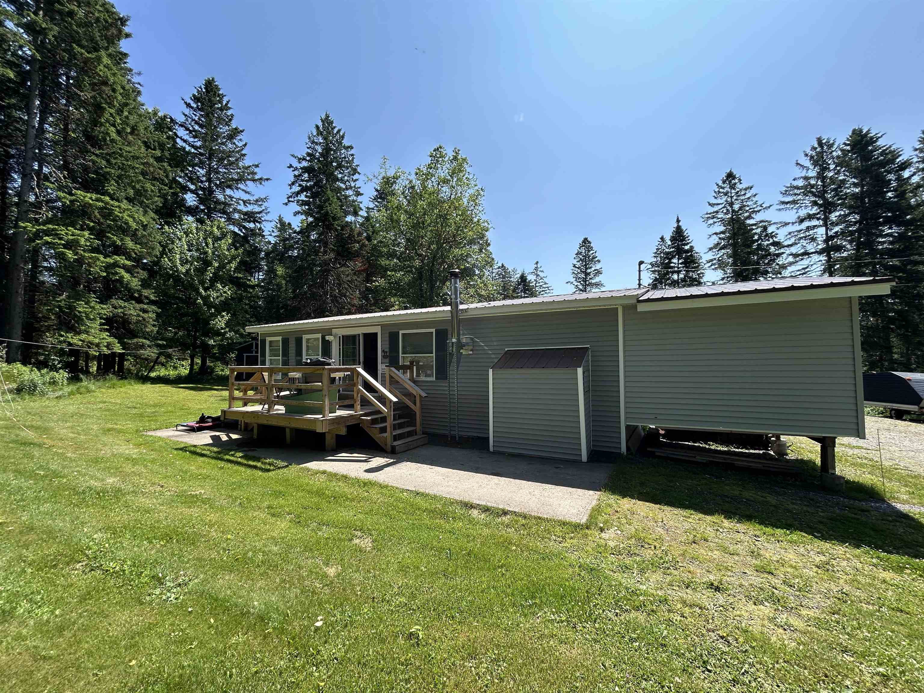 26 Dalton Rd, Pittsburg, NH 03592