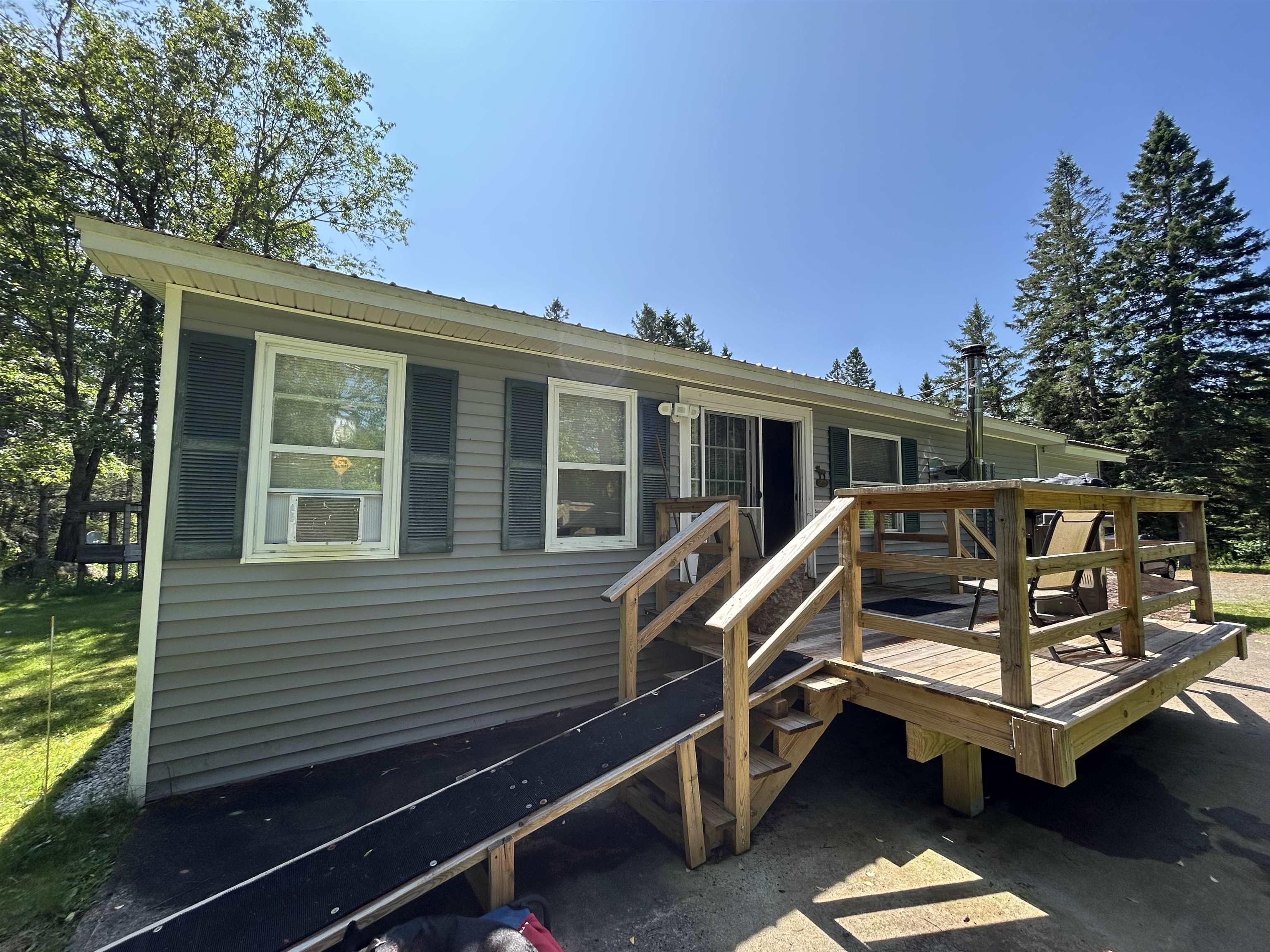 26 Dalton Rd, Pittsburg, NH 03592