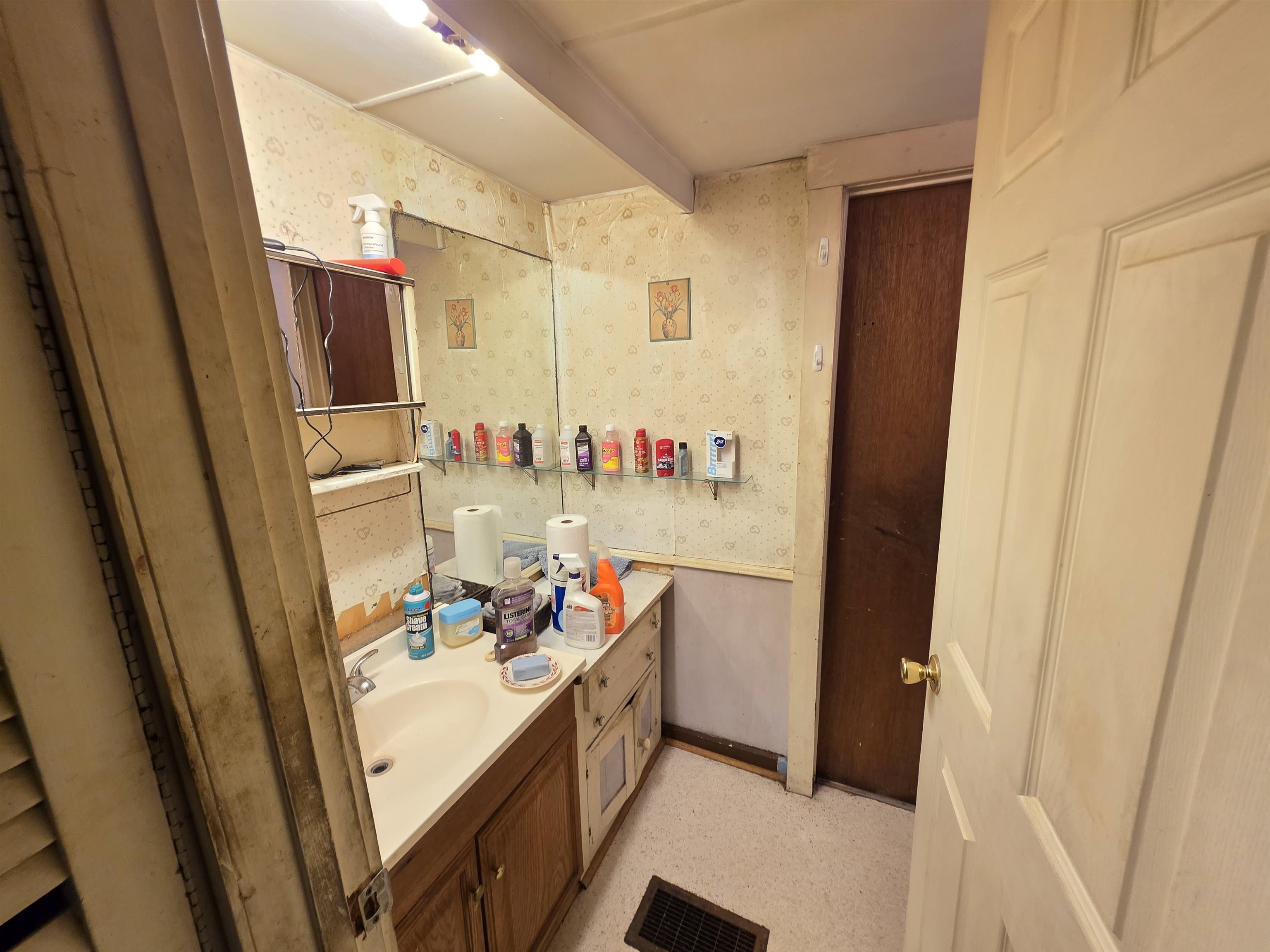 Homes for sale in Sheffield, VT | 2986 Vt 122 Rte, Sheffield, VT 05866 | MLS# 5079509