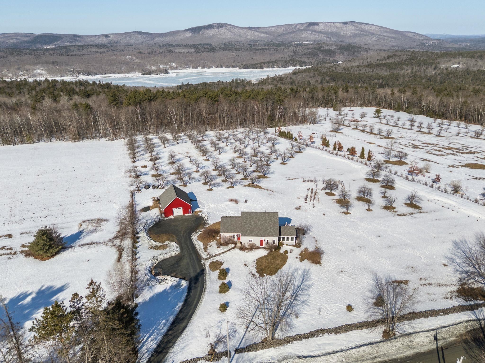 118 Sawyer Hill Rd, Canaan, NH 03741