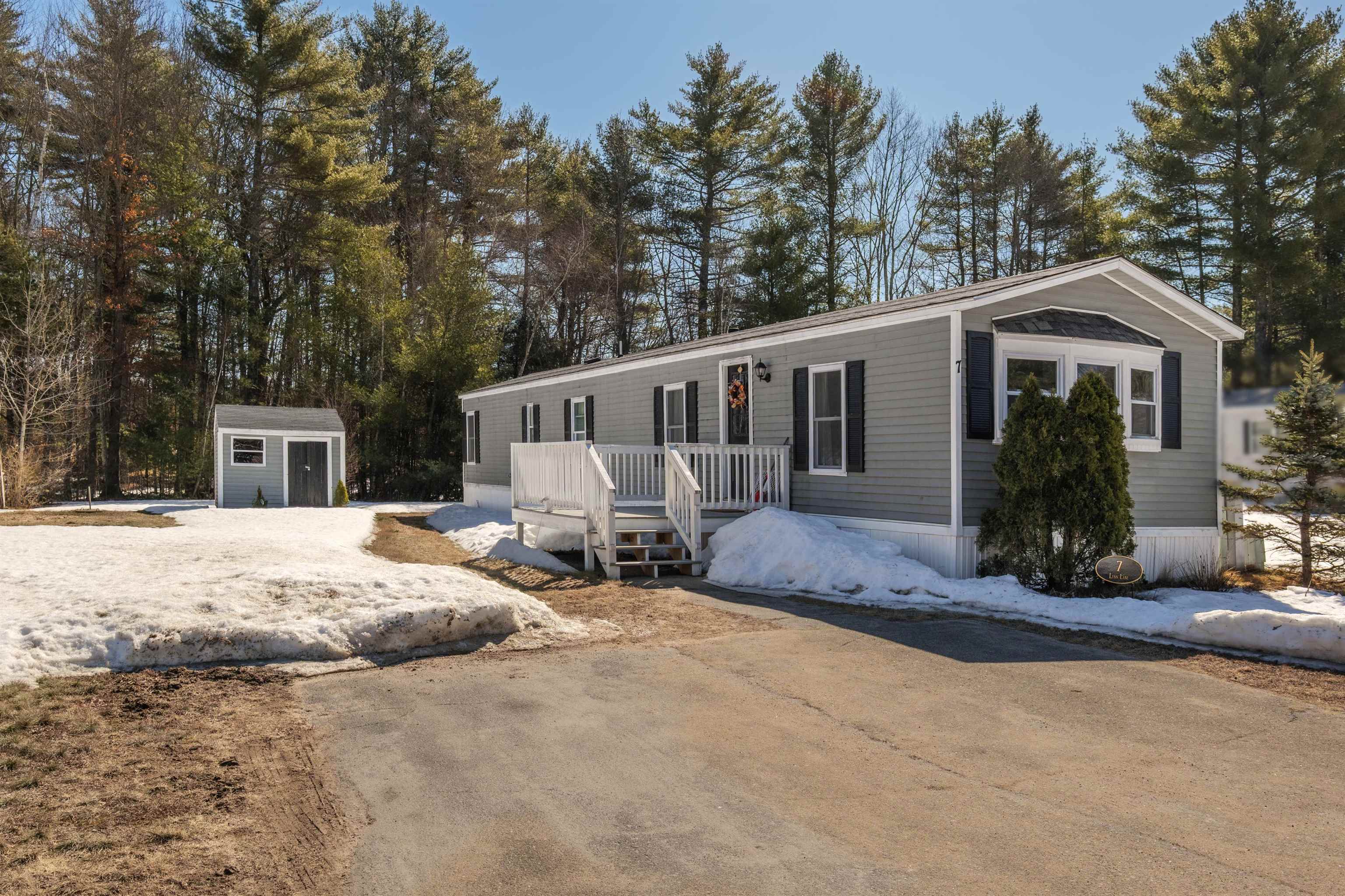 7 Lynn Ln, Rochester, NH 03867-5157