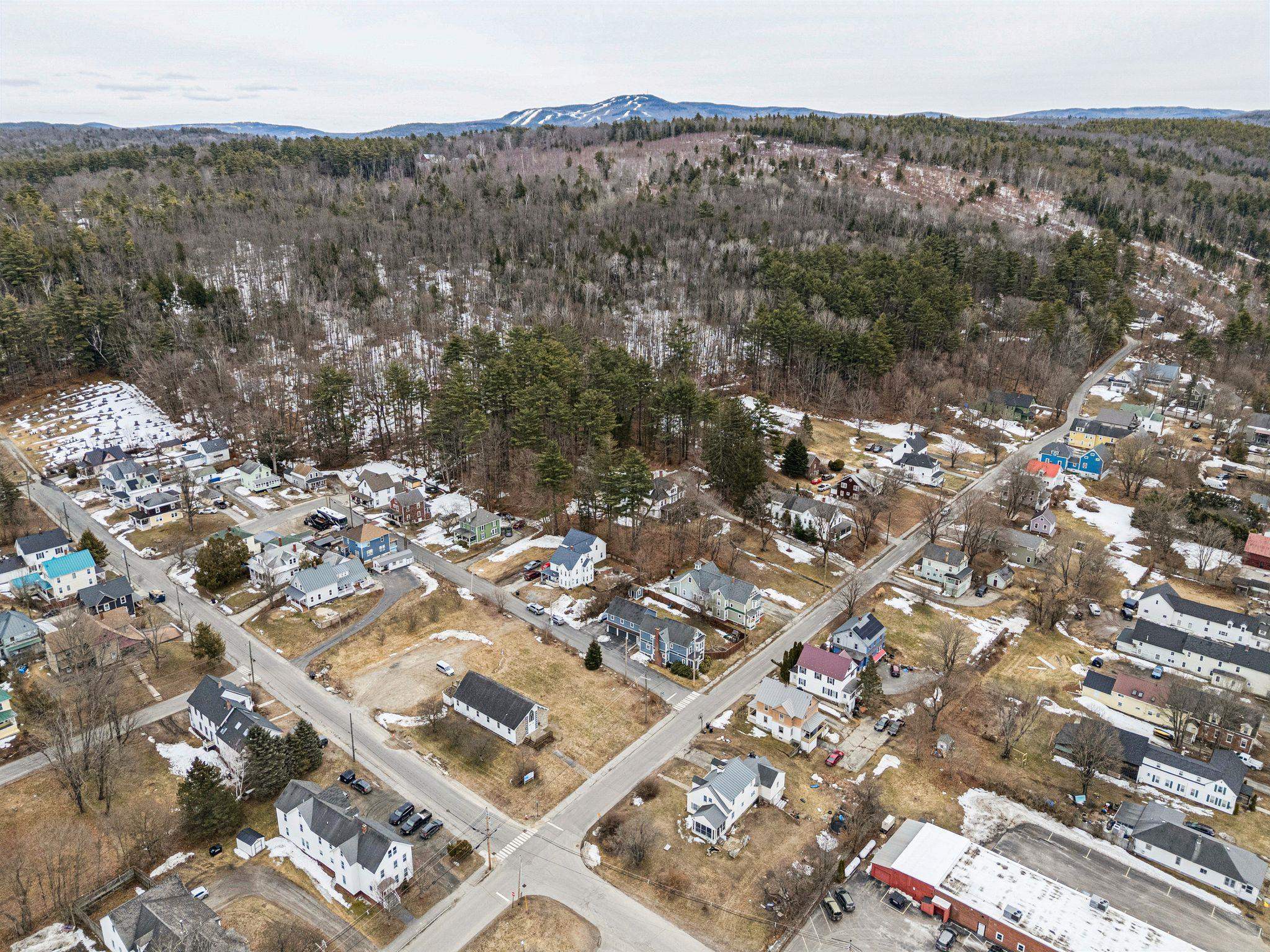 80 Laurel St, Newport, NH 03773