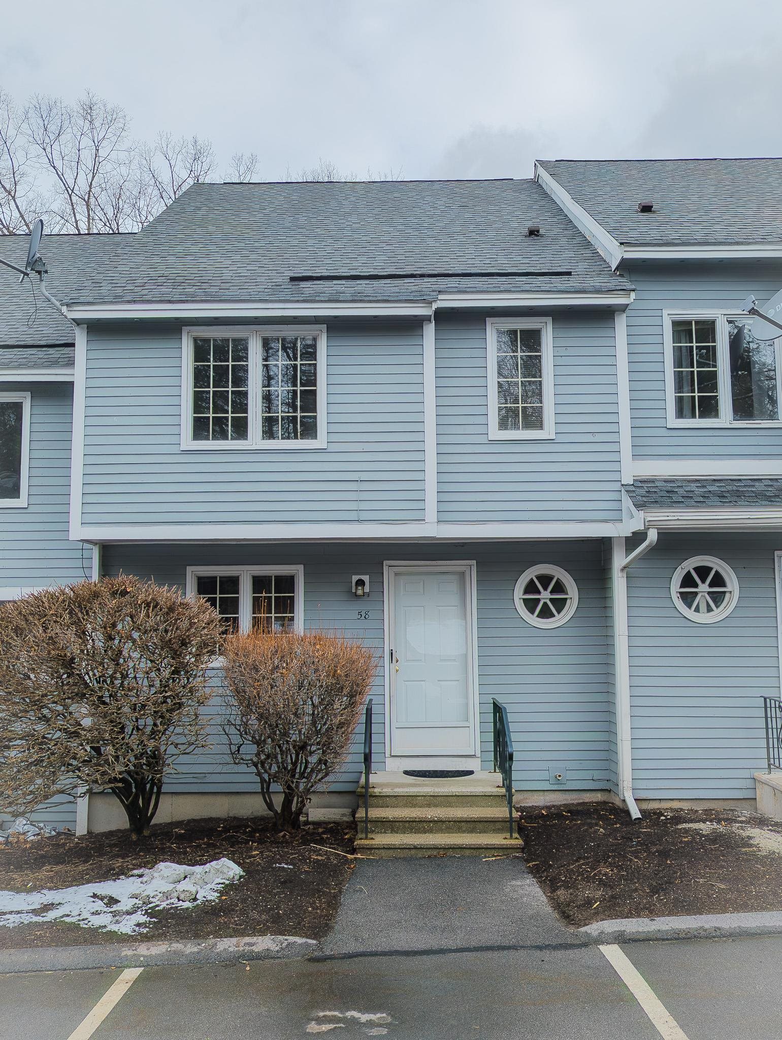 58 Merrimack Dr #44, Merrimack, NH 03054