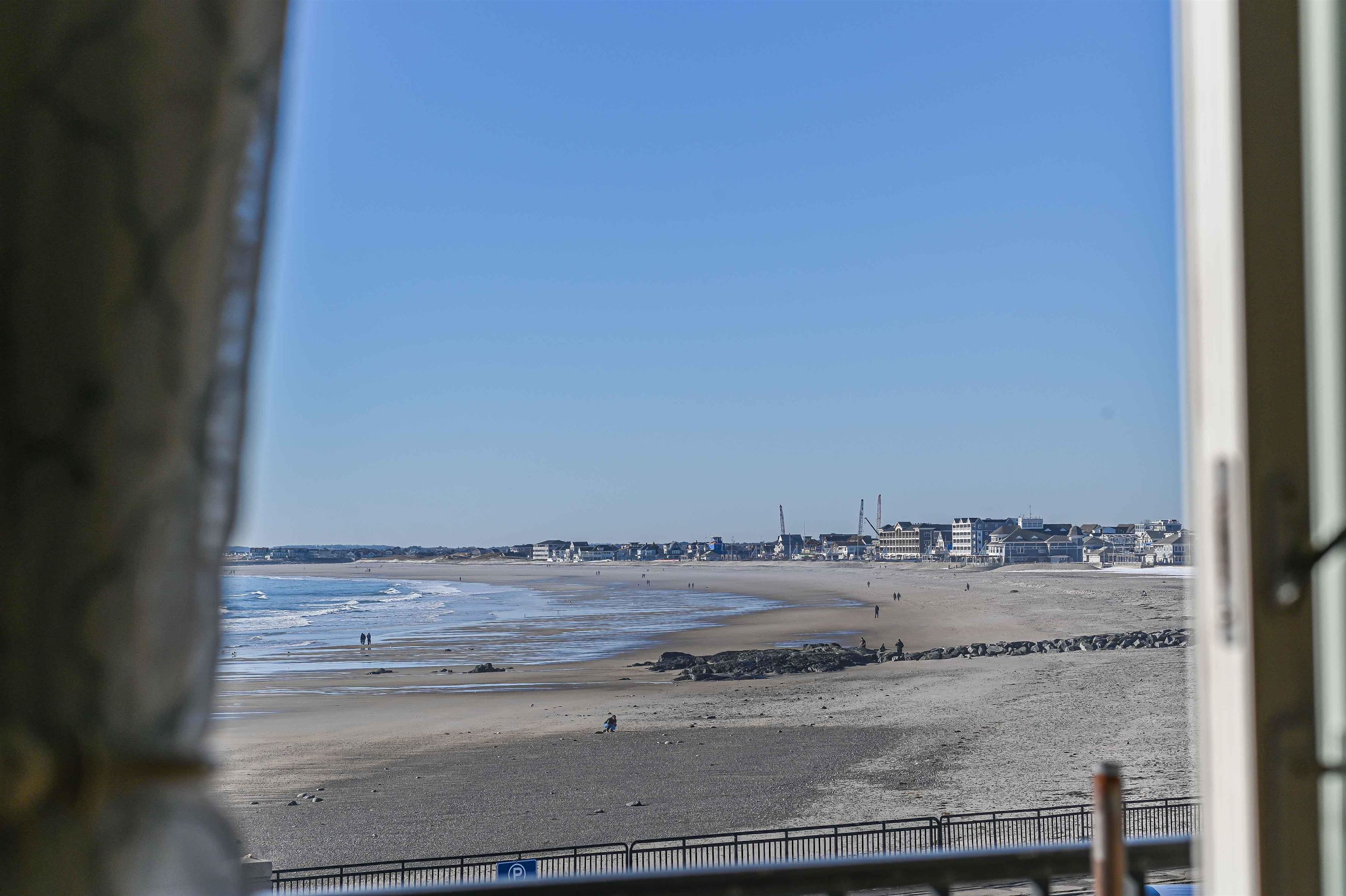 407 Ocean Blvd, Hampton, NH 03842