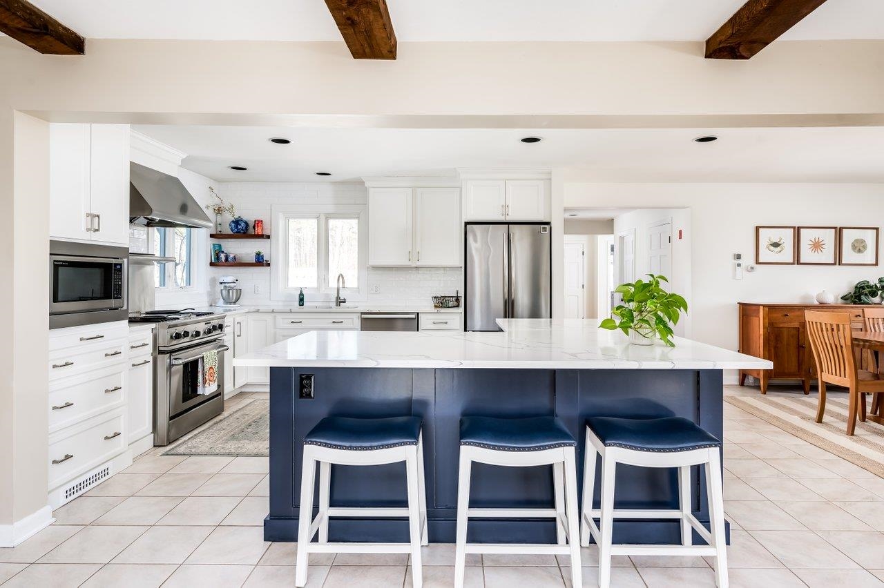 367 Durham Point Rd, Durham, NH 03824