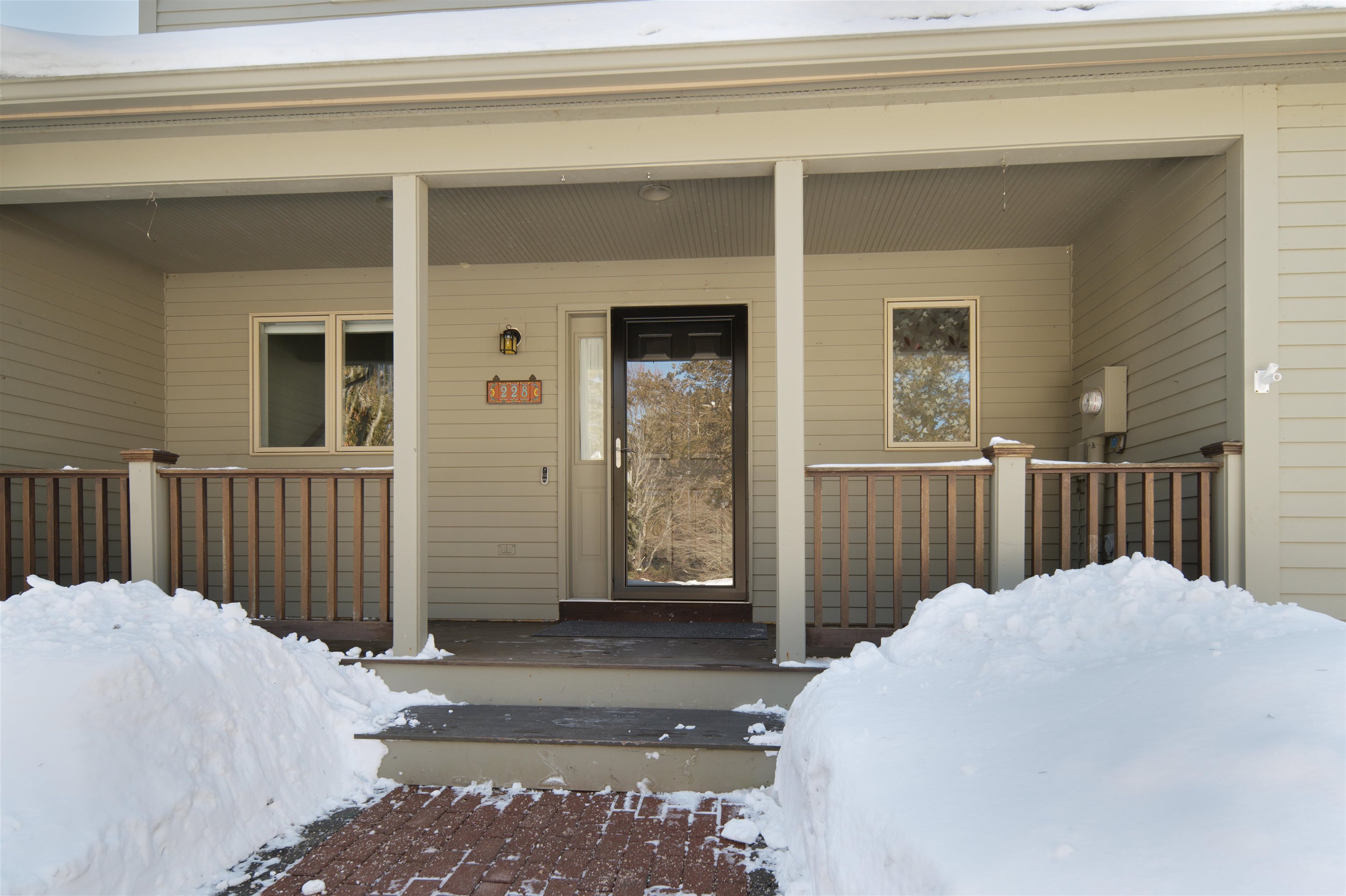 228 Cushing Rd, Newmarket, NH 03857