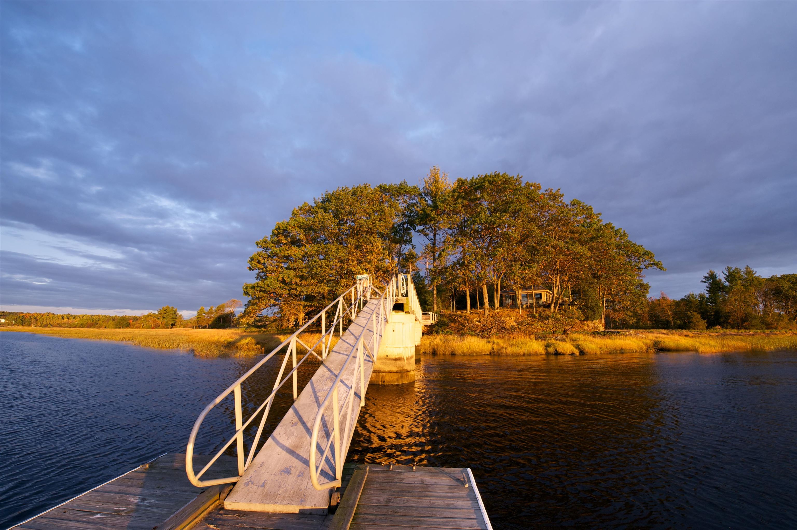 228 Cushing Rd, Newmarket, NH 03857