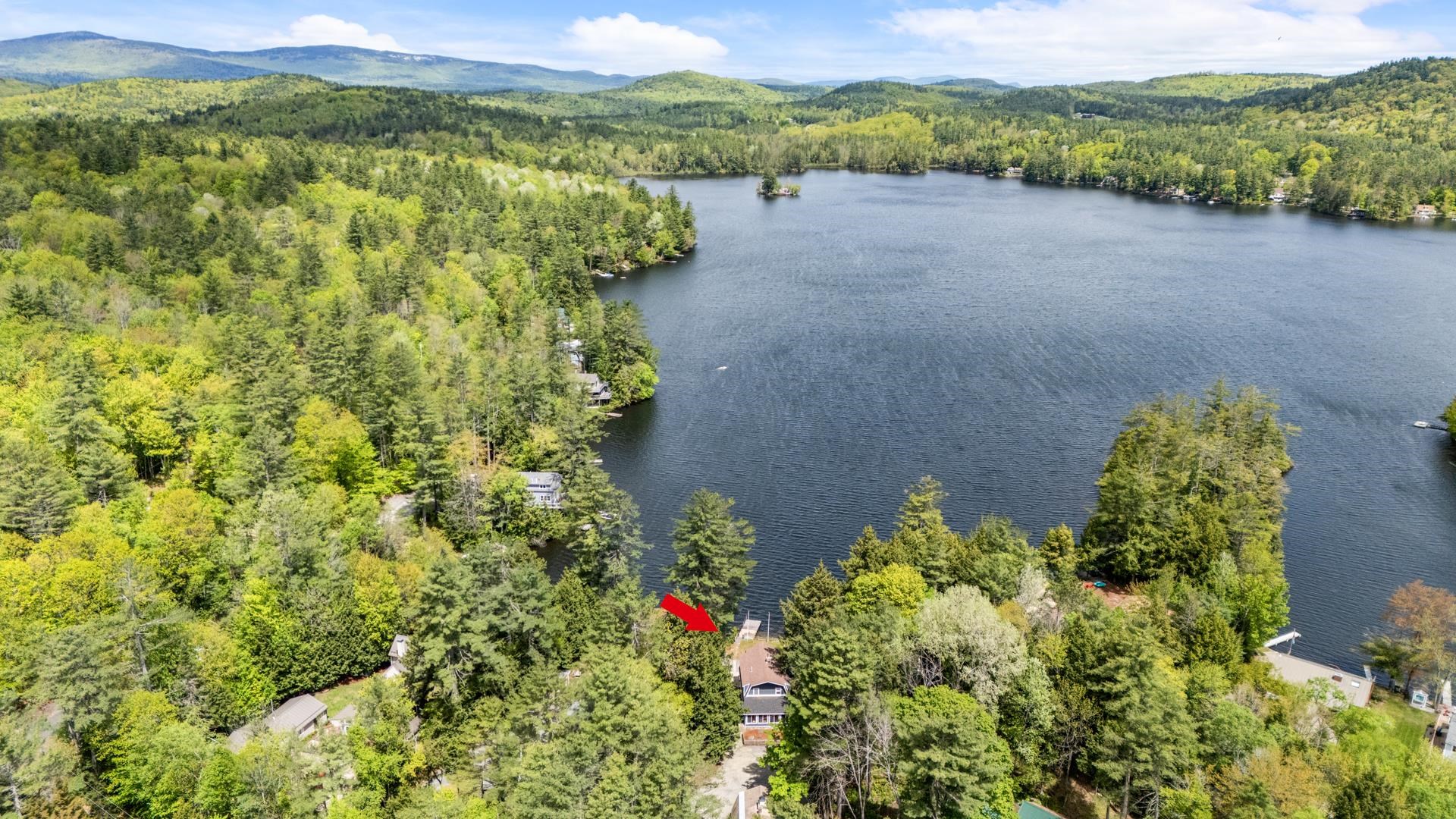 6 Paquette Ln, Sunapee, NH 03782