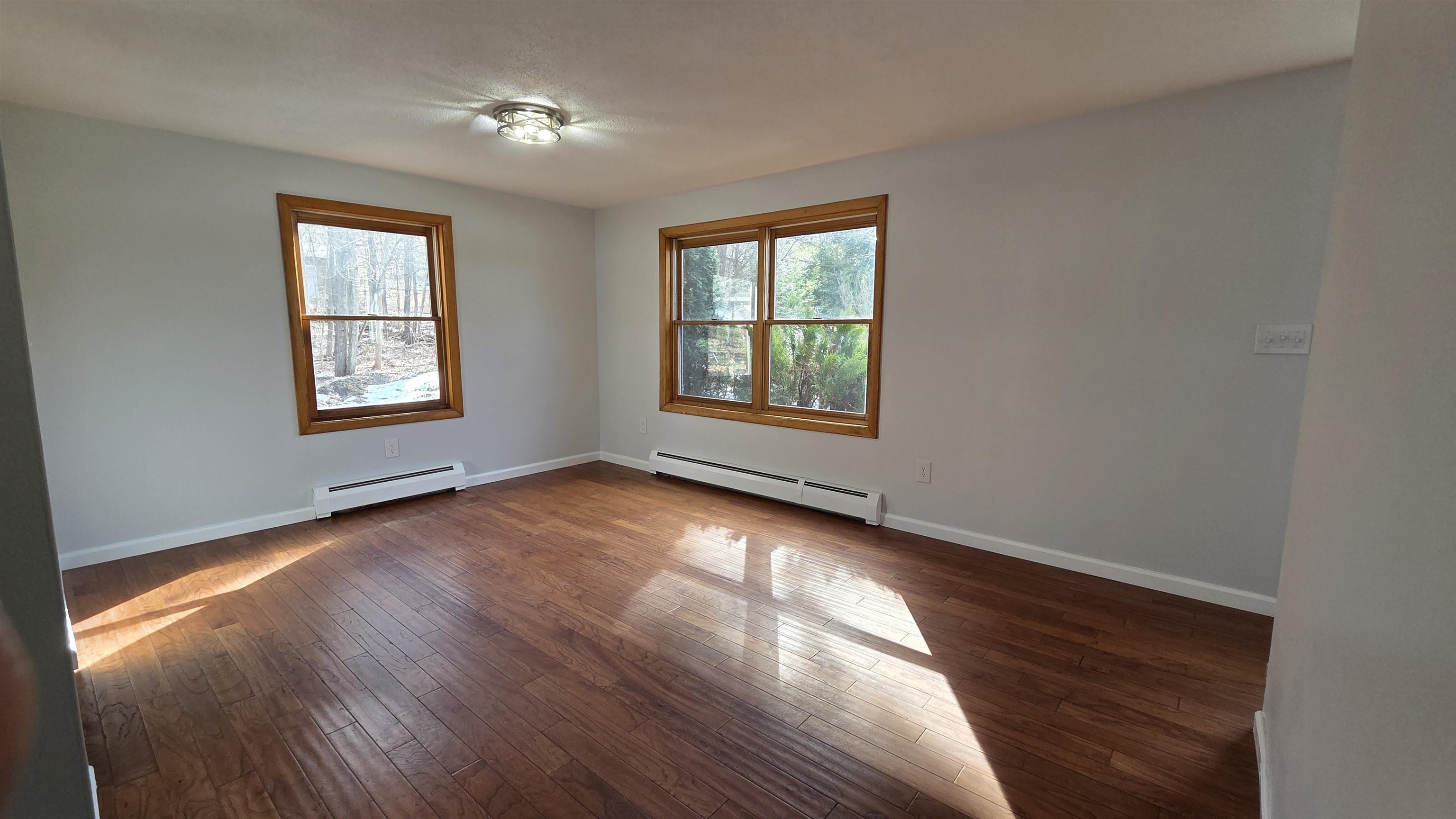 9 Rule St, Keene, NH 03431