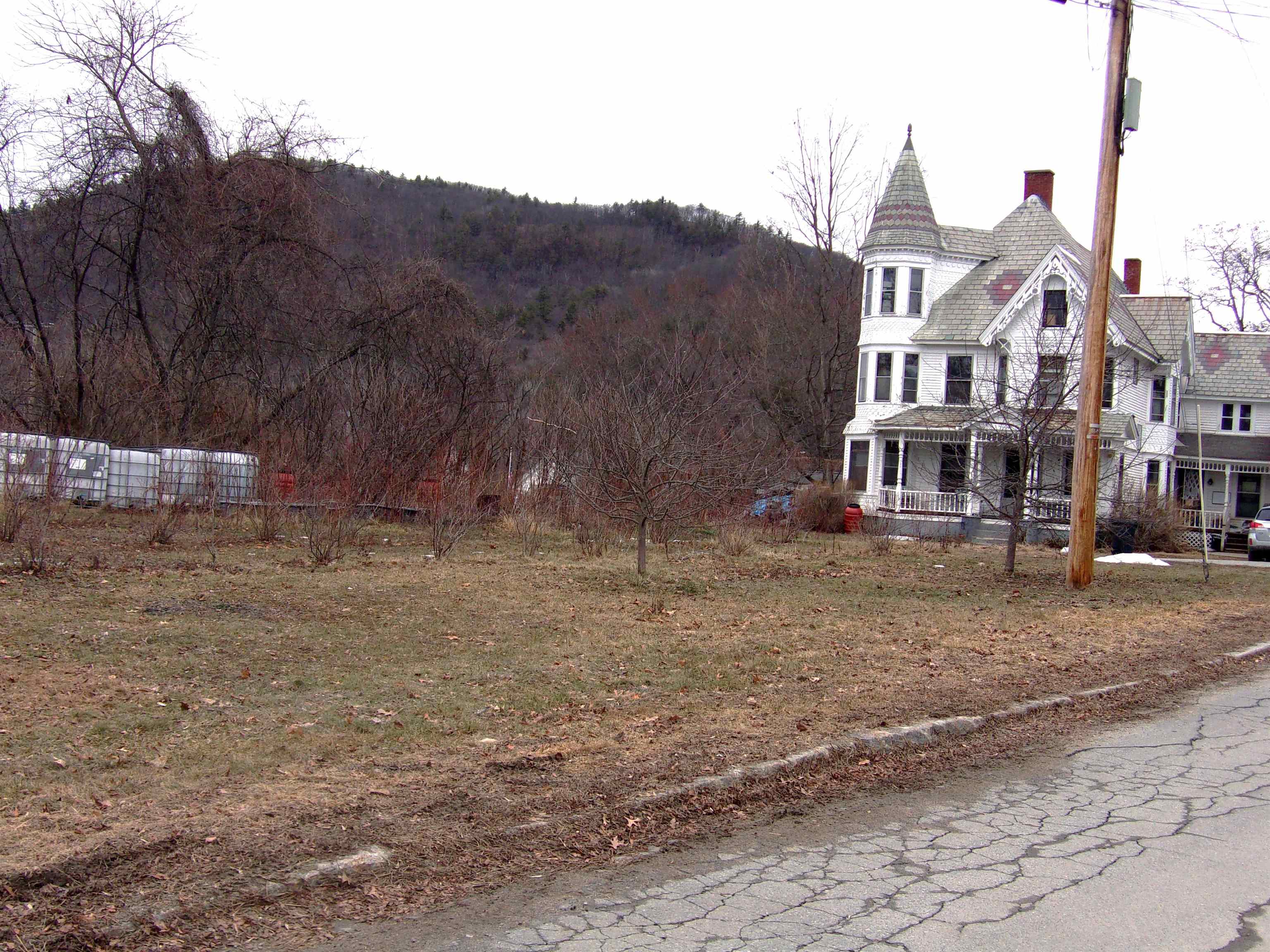 0 Railroad St, Haverhill, NH 03785