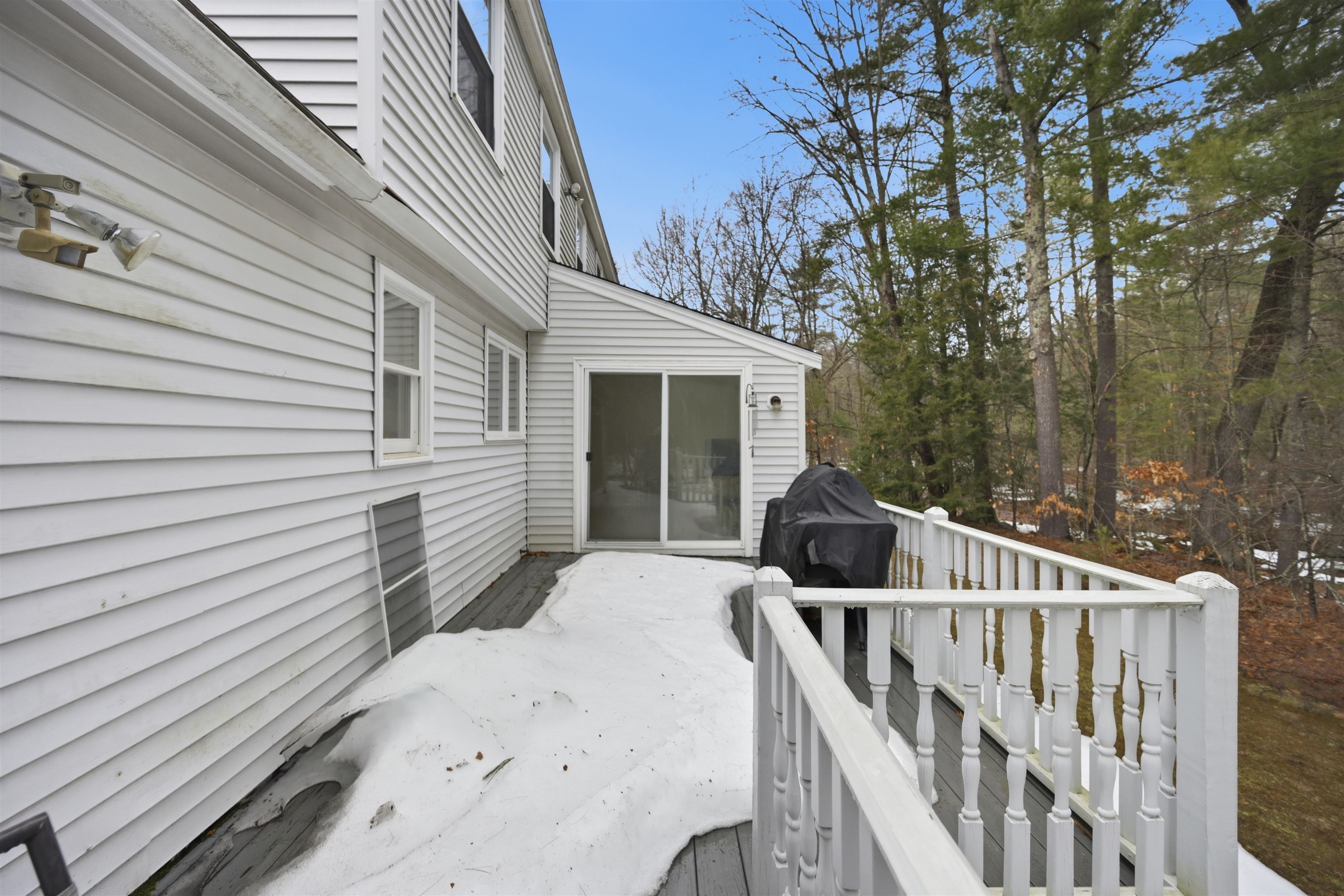 9 Crane Crossing Rd, Plaistow, NH 03865
