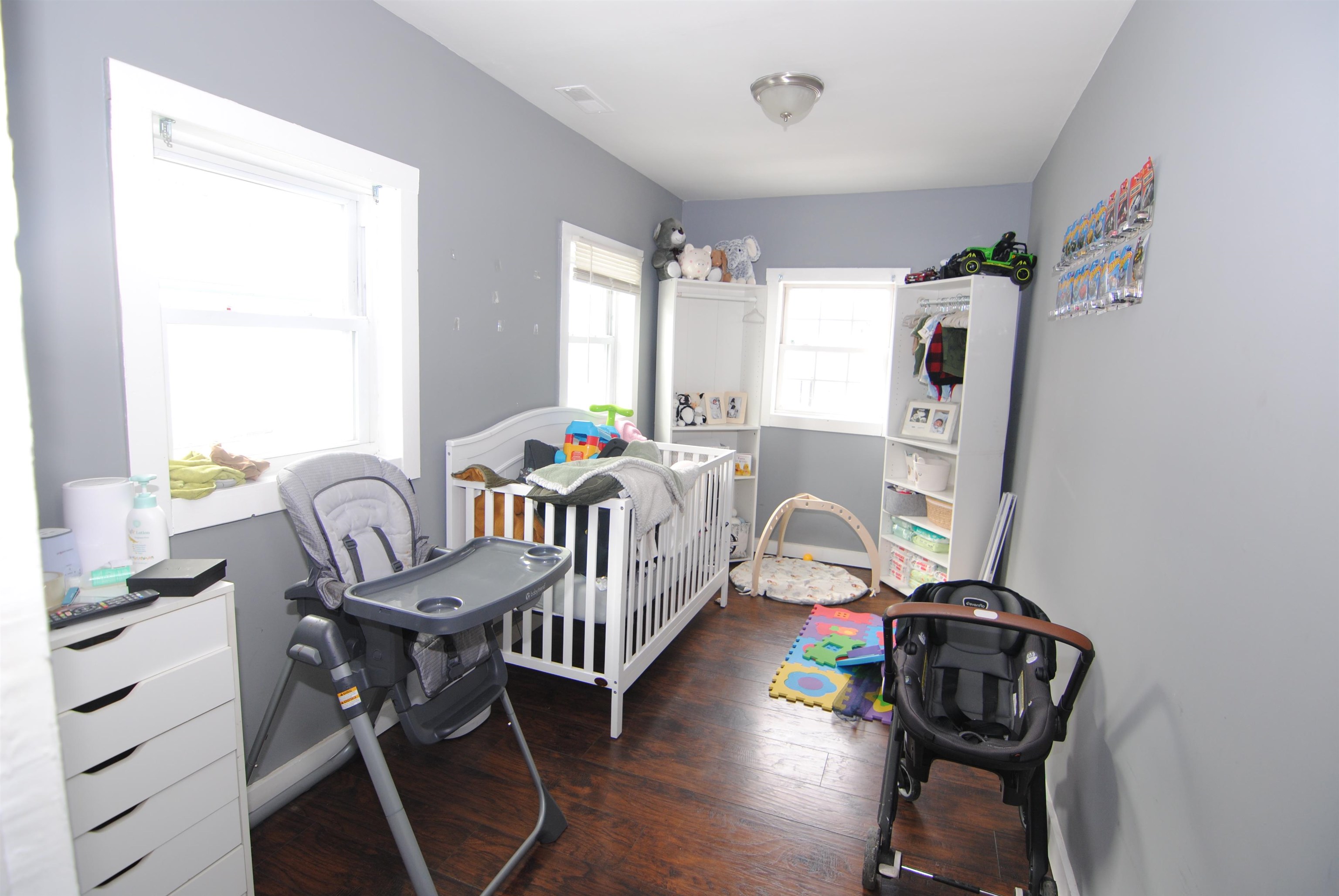 22 Beech St, Nashua, NH 03060