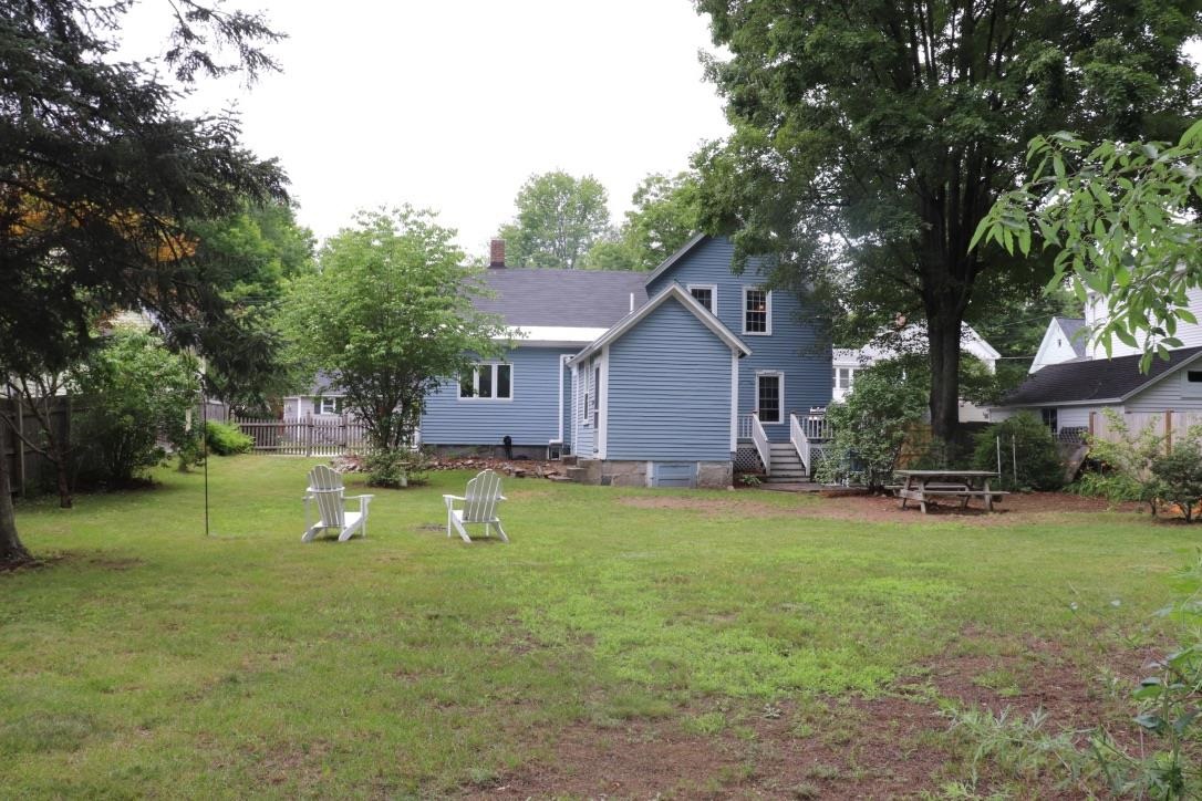 38 Oak St, Milford, NH 03055