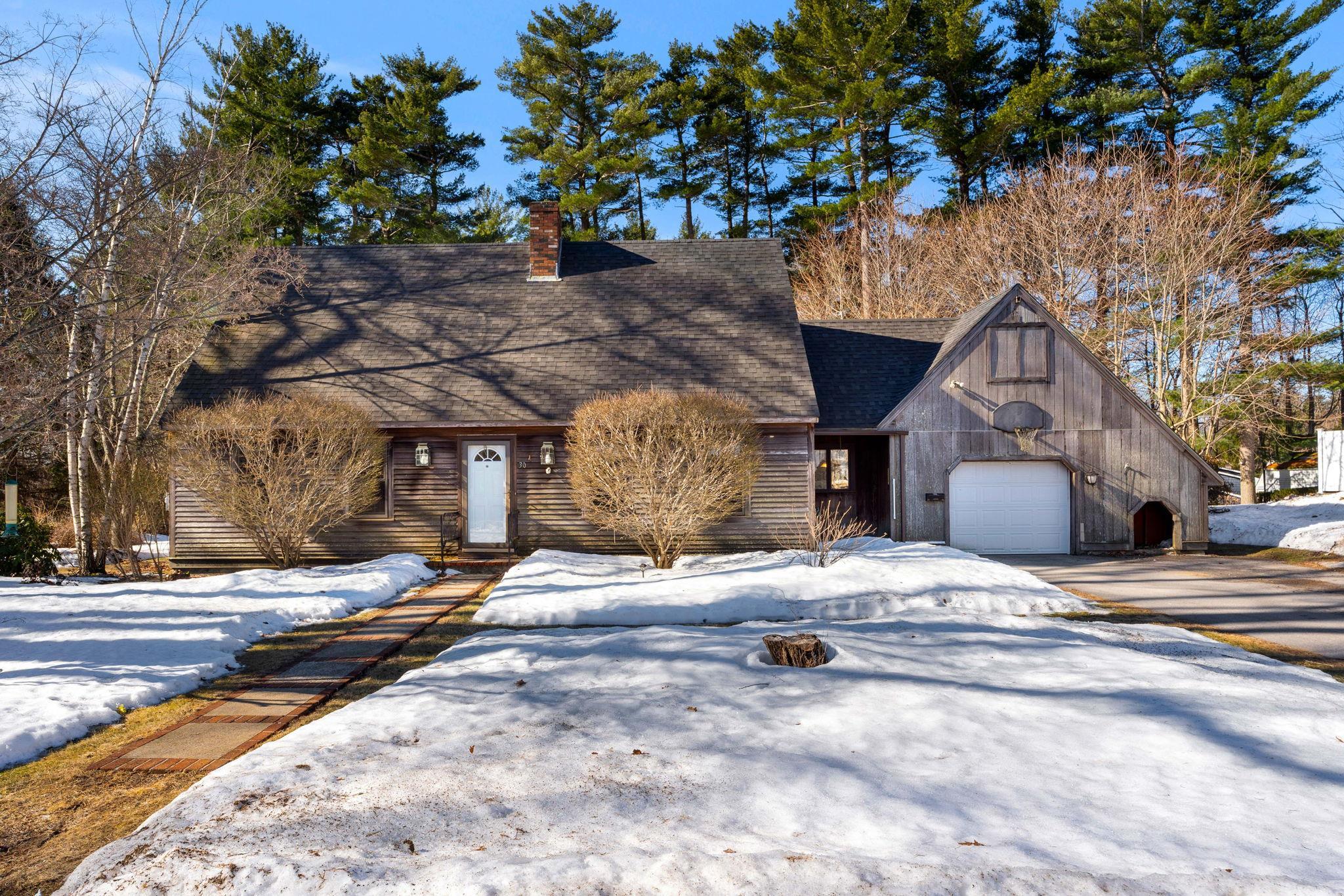 30 Josephine Dr, Hampton, NH 03842