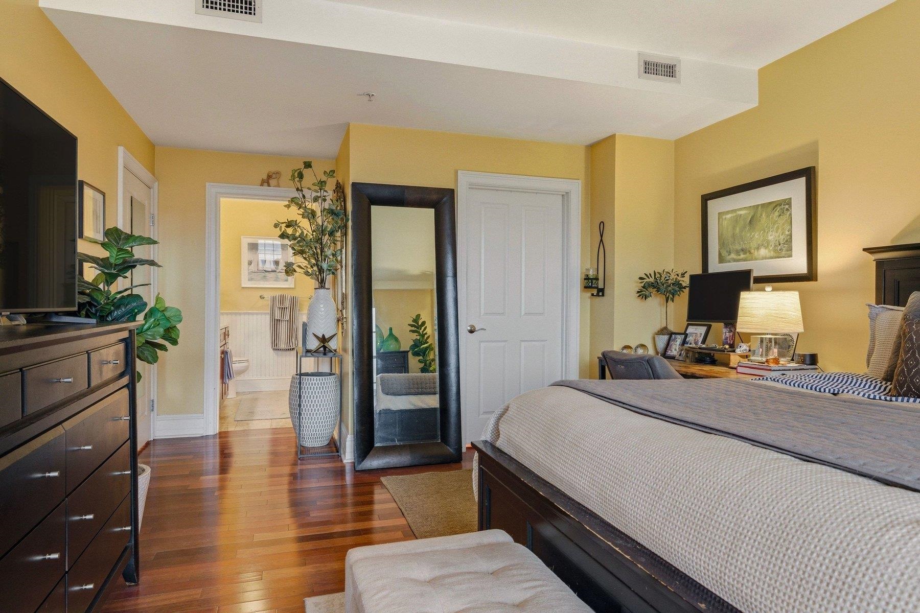 18 Congress St, Portsmouth, NH 03801